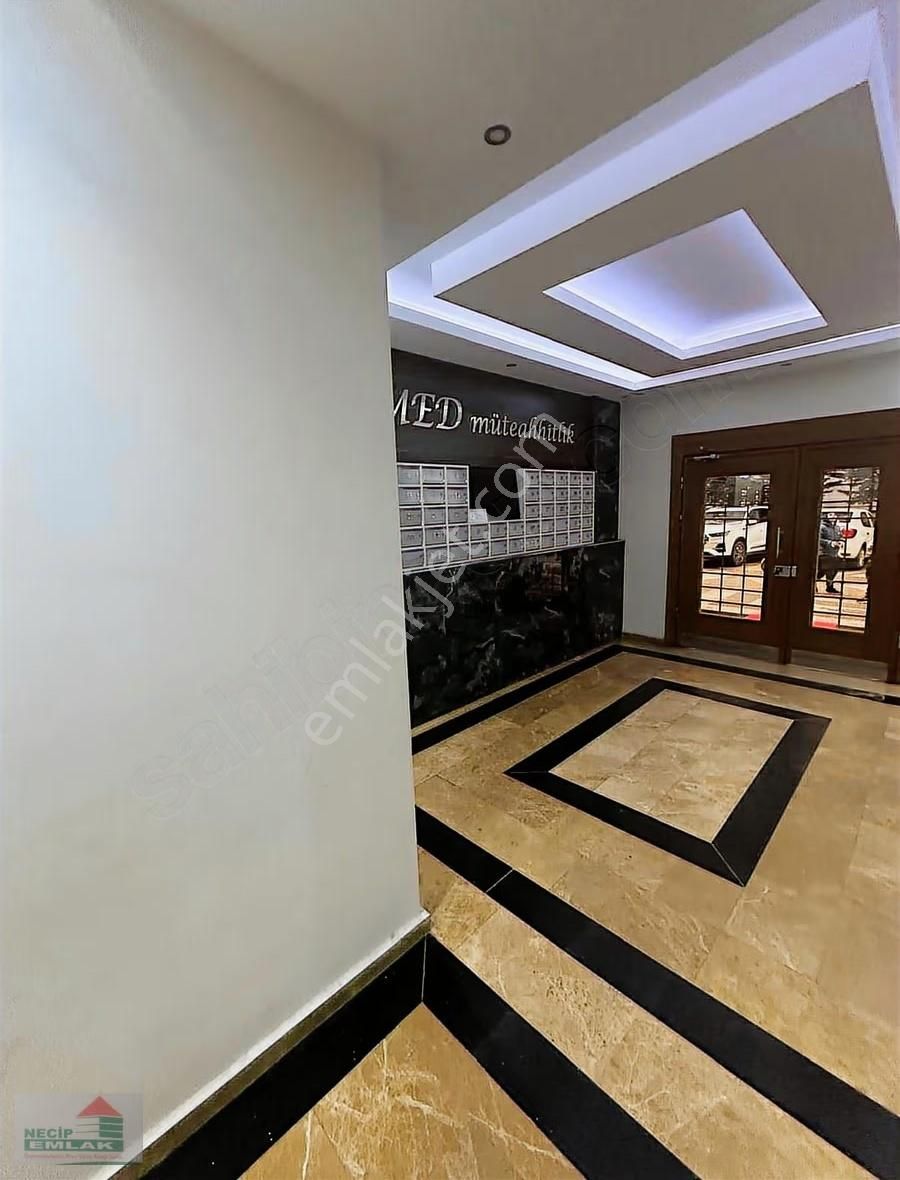 Necip Emlaktan Velibaba Merkezde 3+1 Kiralık Daire - Görsel 17