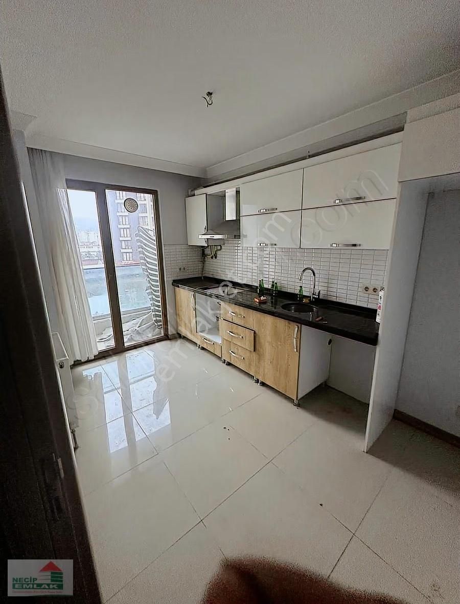 Necip Emlaktan Velibaba Merkezde 3+1 Kiralık Daire - Görsel 10