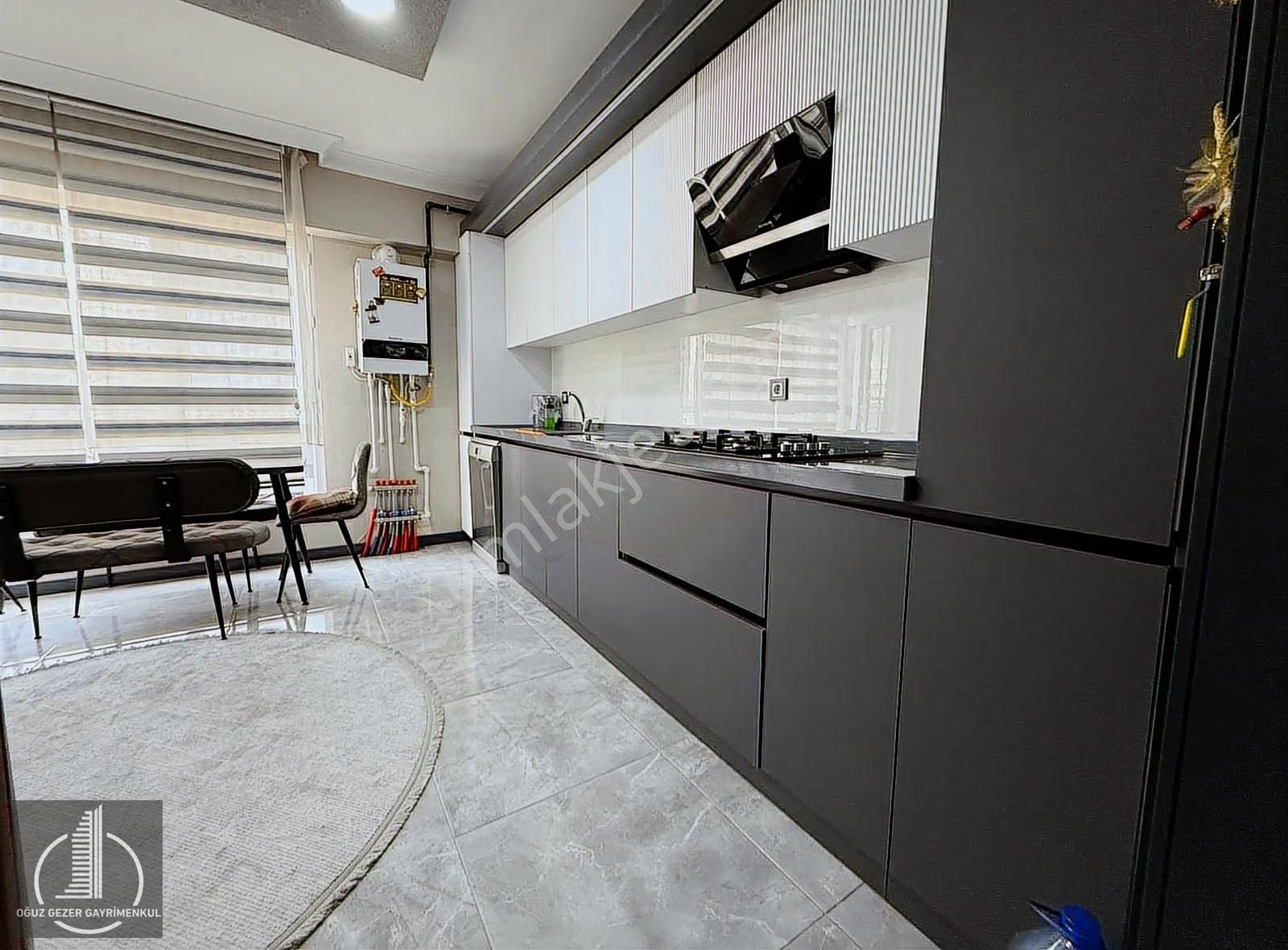 **oğuz Gezer Gayrimenkul'den Cadde Üzeri 3+1 Ultra Lüx Daire** - Görsel 16