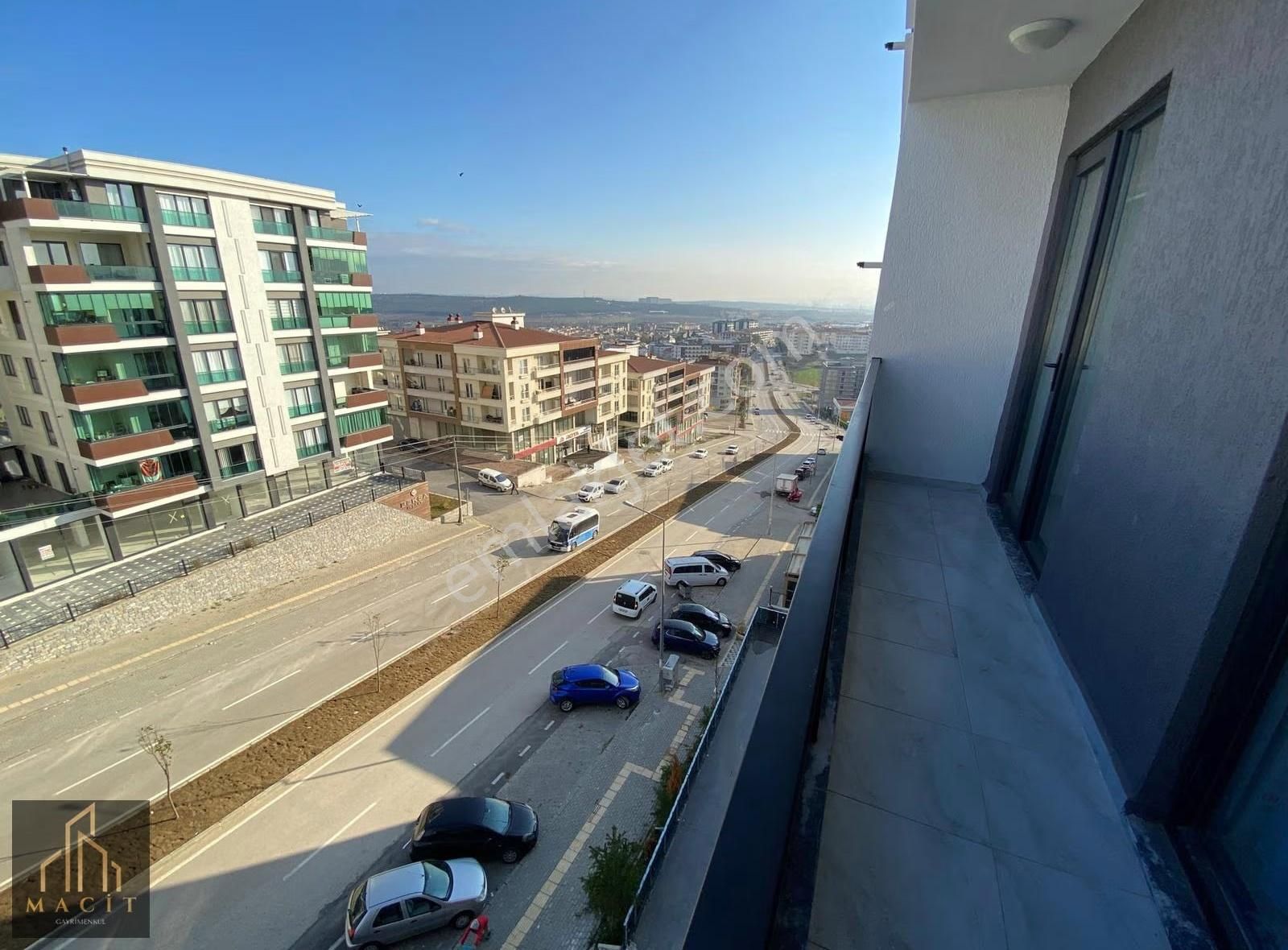 Macit'den Ceylan Nadapark Sitesinde 1+1 Eşyalı Fırsat Daire - Görsel 25