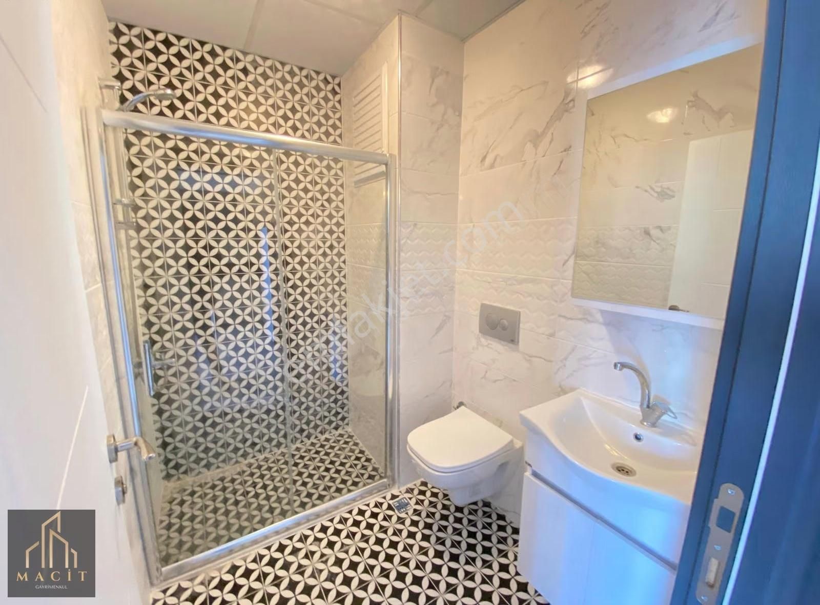 Macit'den Ceylan Nadapark Sitesinde 1+1 Eşyalı Fırsat Daire - Görsel 4