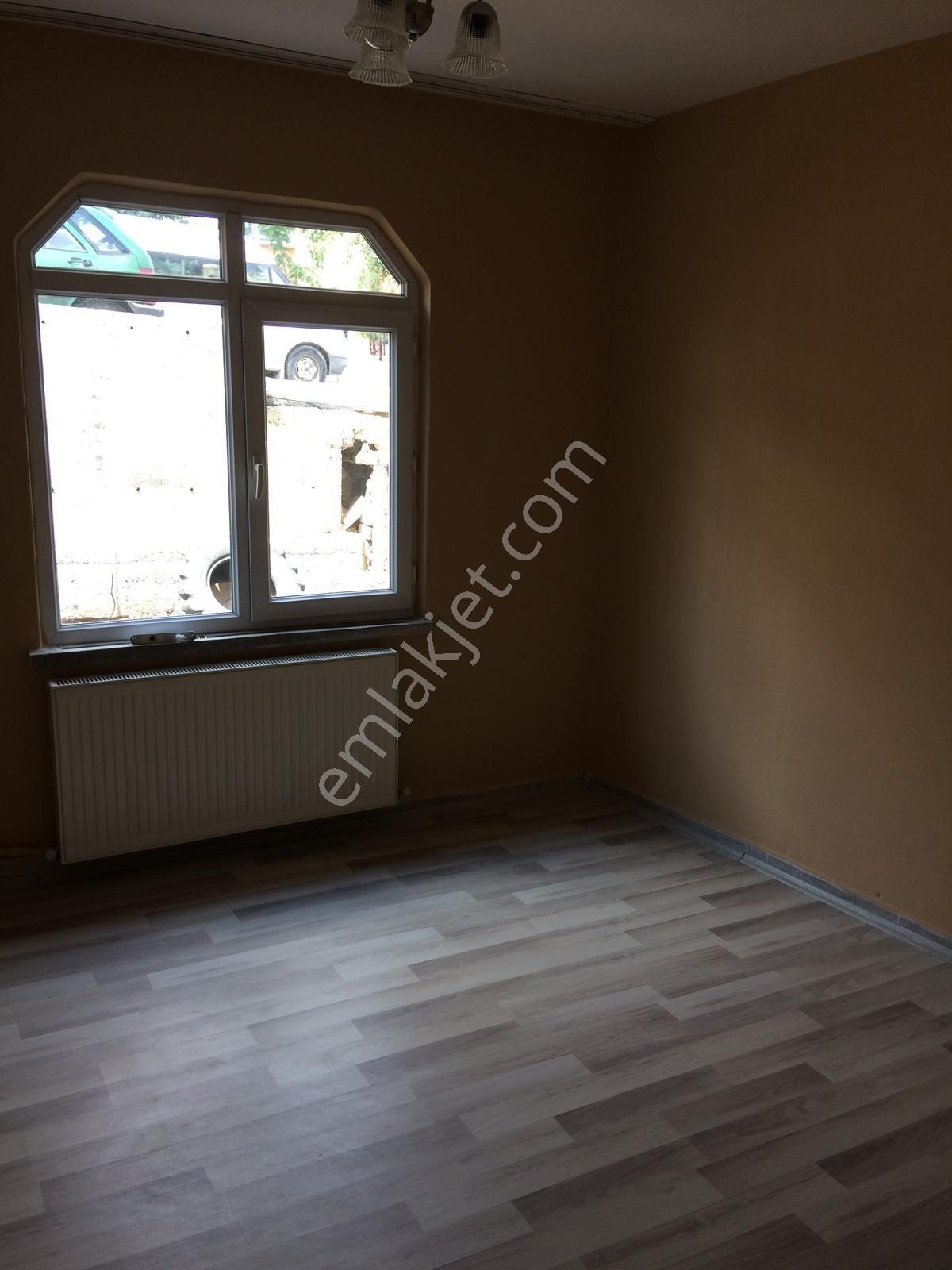 Mehmet Akif Mahallesi'nde Satılık Bakımlı Daire - Görsel 3