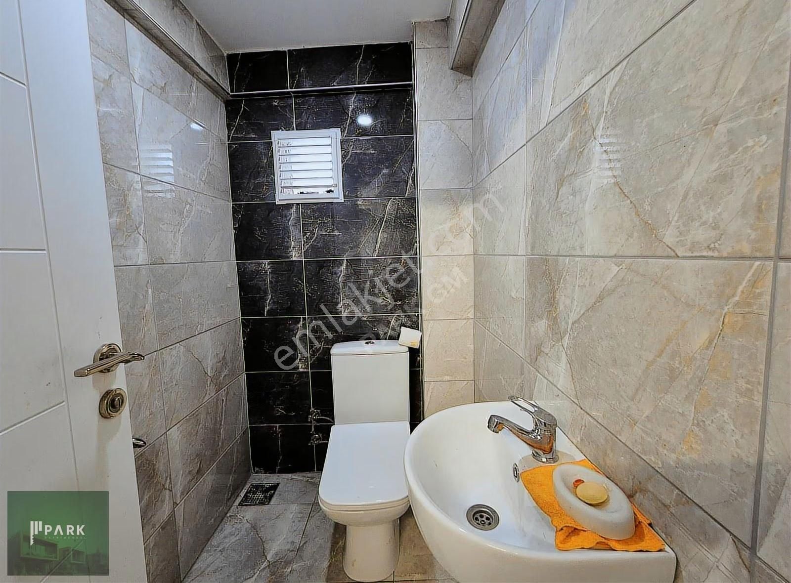 Park Gayrimenkul'den Vişnelik Mah.de Kiralık Geniş 1+1 Daire