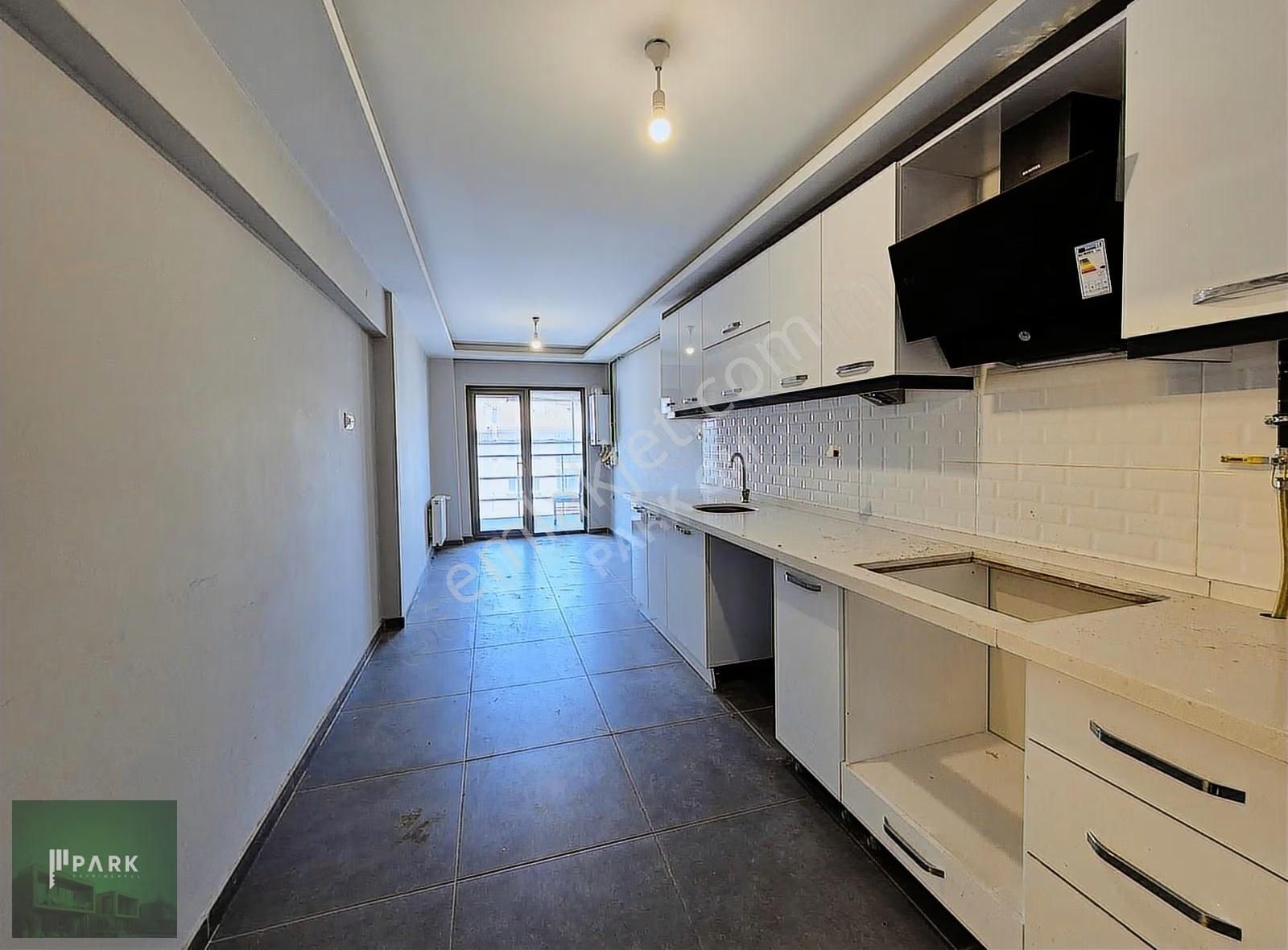 Park Gayrimenkul'den Vişnelik Mah.de Kiralık Geniş 1+1 Daire - Görsel 28