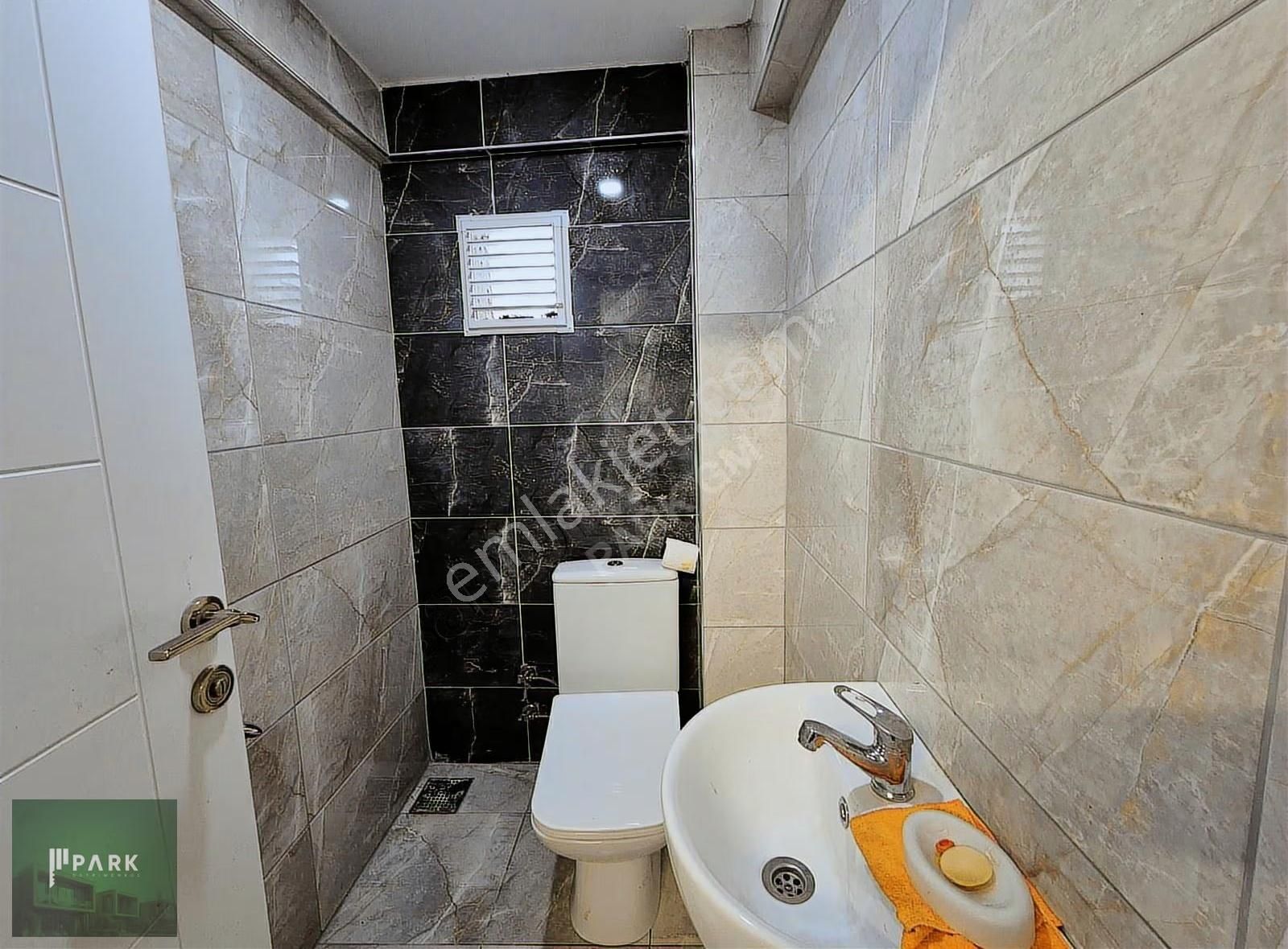 Park Gayrimenkul'den Vişnelik Mah.de Kiralık Geniş 1+1 Daire - Görsel 3