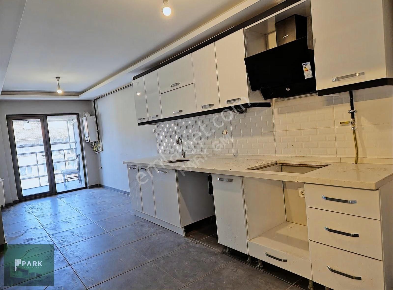 Park Gayrimenkul'den Vişnelik Mah.de Kiralık Geniş 1+1 Daire - Görsel 8