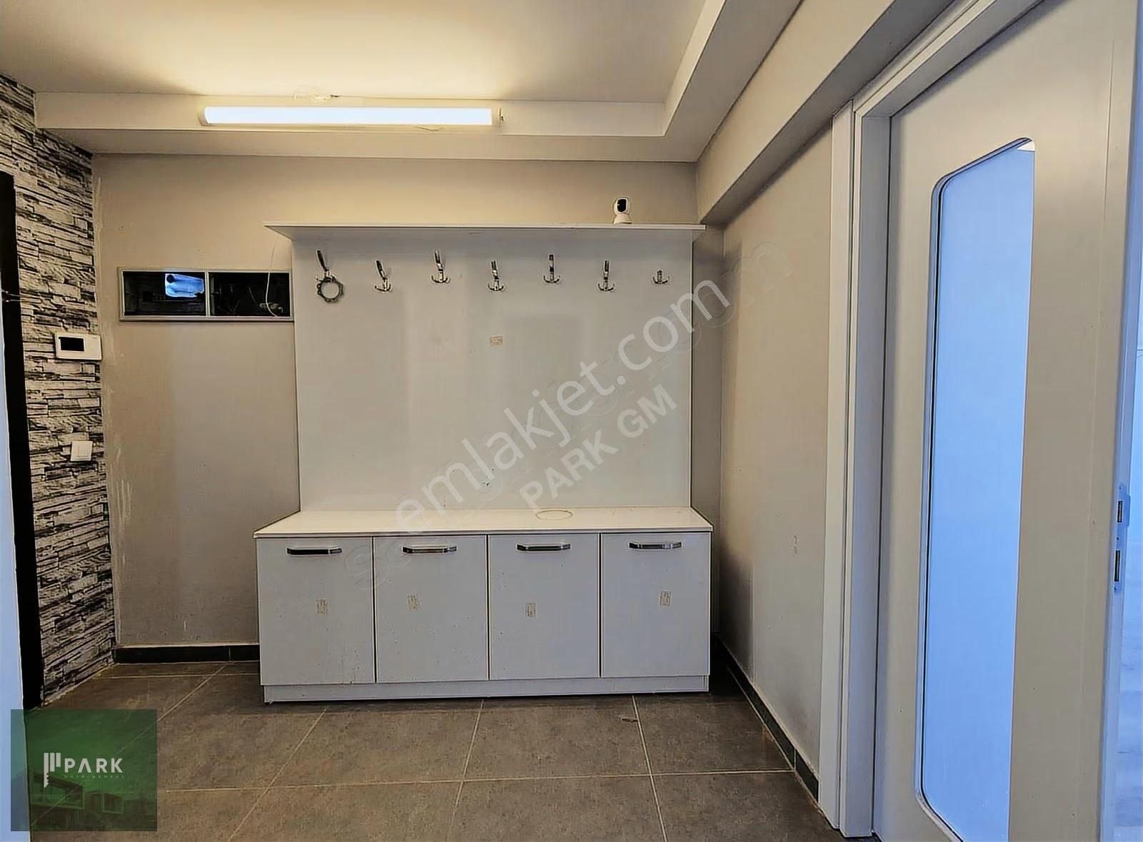 Park Gayrimenkul'den Vişnelik Mah.de Kiralık Geniş 1+1 Daire - Görsel 33