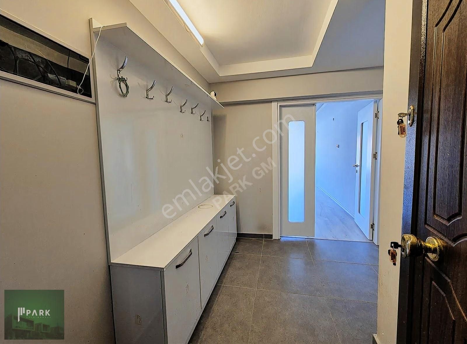 Park Gayrimenkul'den Vişnelik Mah.de Kiralık Geniş 1+1 Daire - Görsel 2