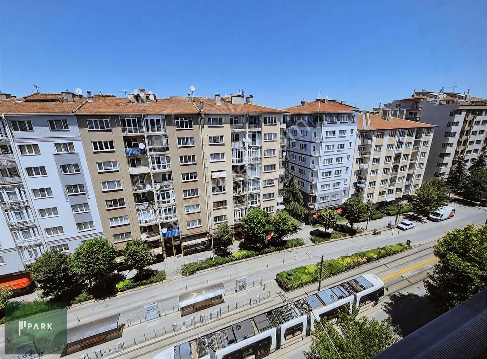 Park Gayrimenkul'den Vişnelik Mah.de Kiralık Geniş 1+1 Daire - Görsel 16