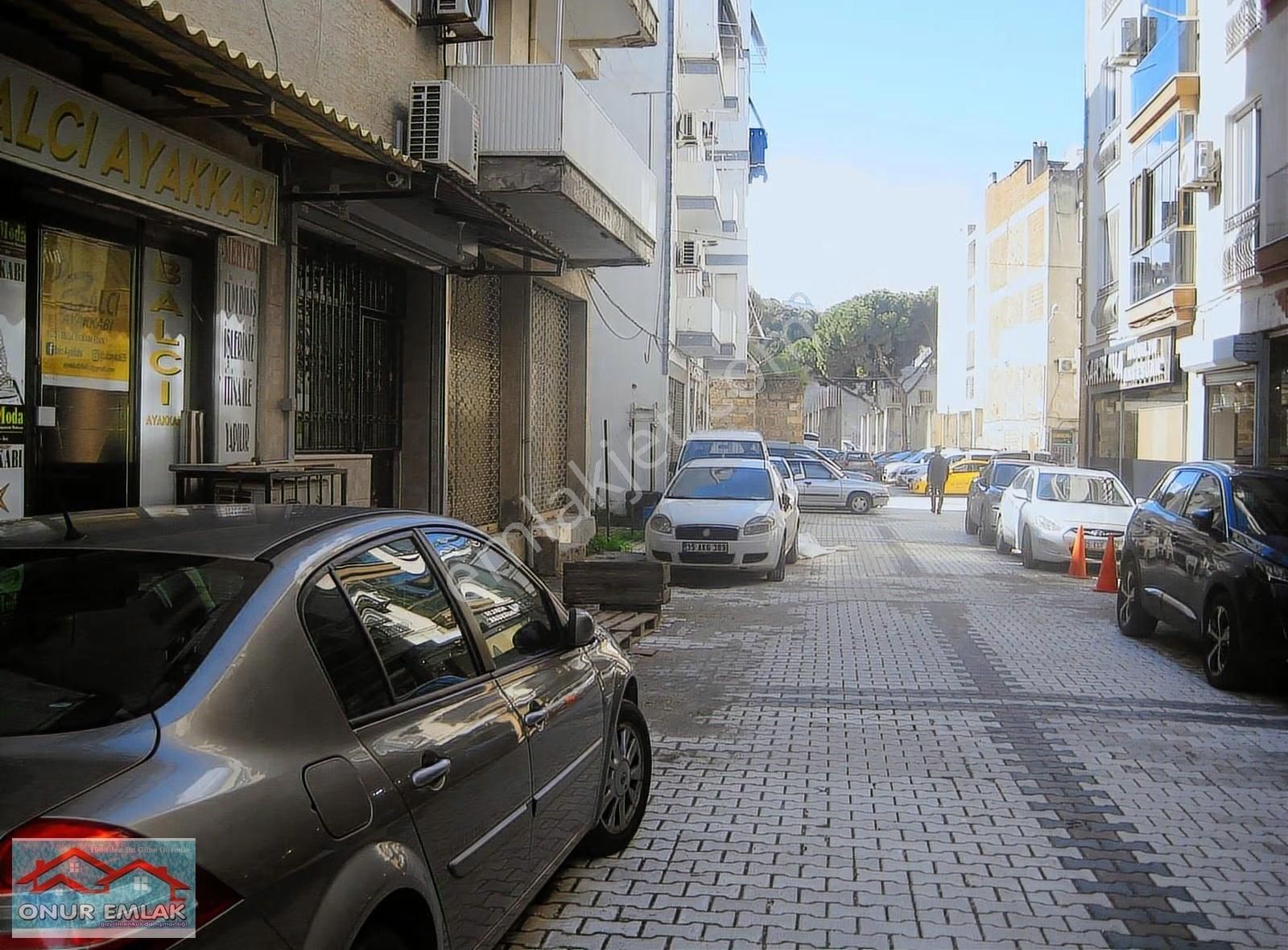 Menemen Çarşıda Cadde Üzeri Kiralık 85 M² Dükkan - Görsel 2