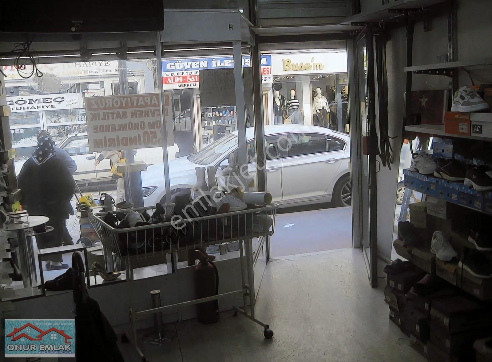 Menemen Çarşıda Cadde Üzeri Kiralık 85 M² Dükkan - Görsel 3