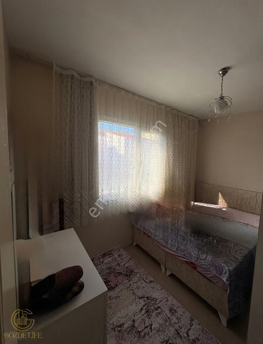 Gözde Life'tan Yeni Mahallede Acil Satılık Ara Kat Daire - Görsel 2