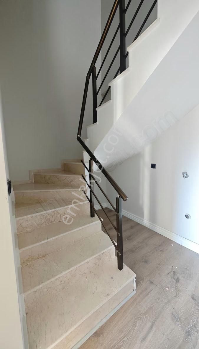 Gazi Mahallesinde Kiralık 2+1 Dubleks Daire - Görsel 3