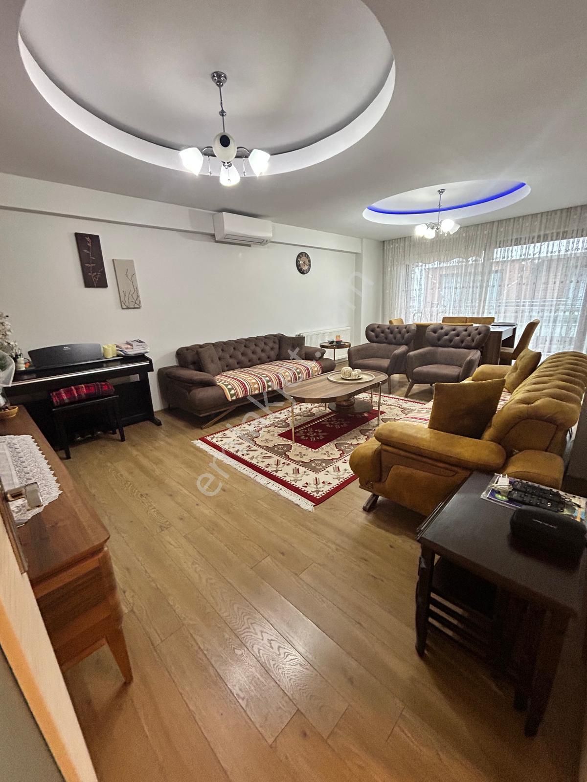 🏡✨ Tetik Emlak’tan Turan Mahallesi’nde 5+1 Dubleks Satılık Daire ✨🏡