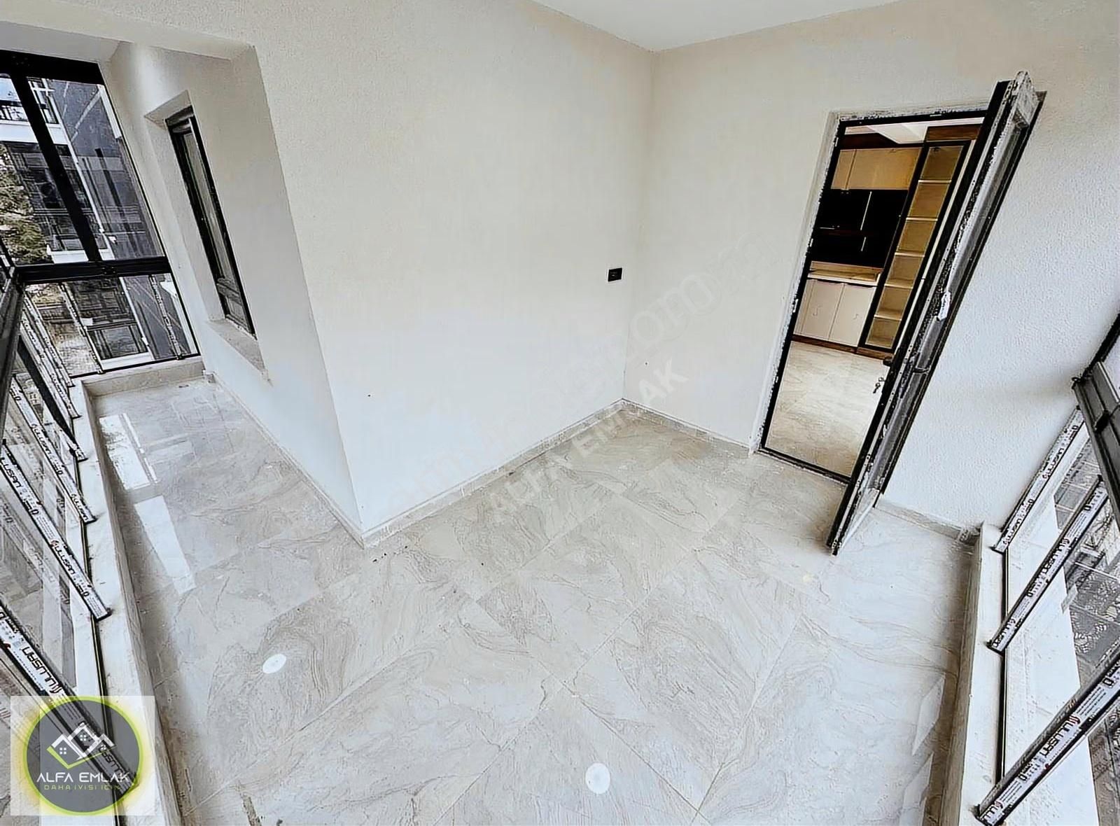 Atatürk Mah'de E.banyolu-giyinme Odalı Emsalsiz 3+1 Sıfır Daire - Görsel 6