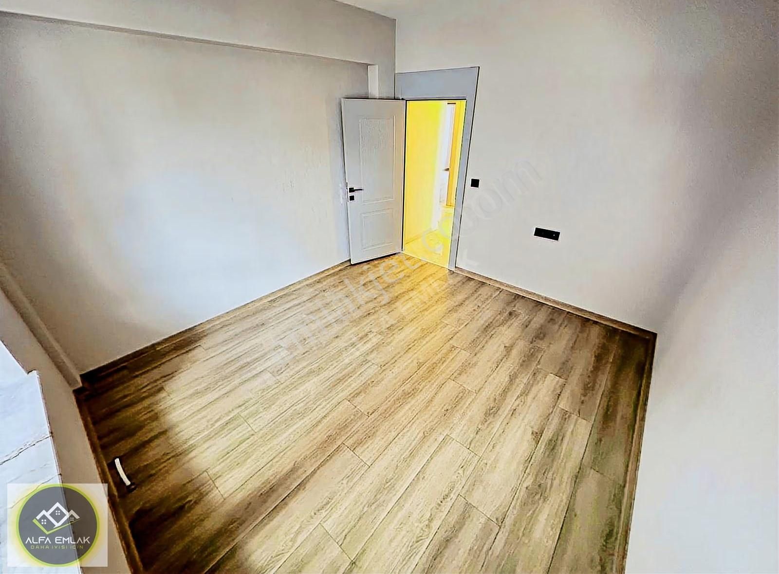 Atatürk Mah'de E.banyolu-giyinme Odalı Emsalsiz 3+1 Sıfır Daire - Görsel 2