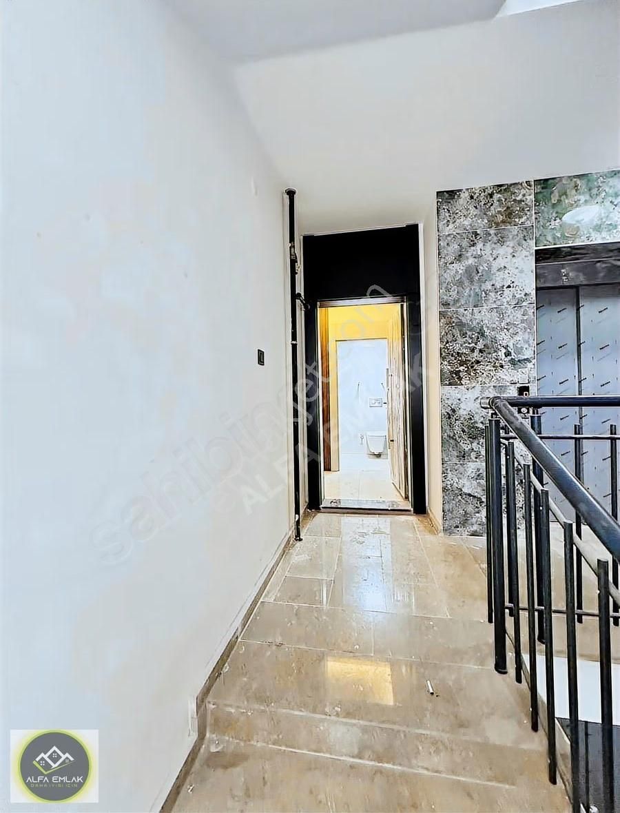 Atatürk Mah'de E.banyolu-giyinme Odalı Emsalsiz 3+1 Sıfır Daire