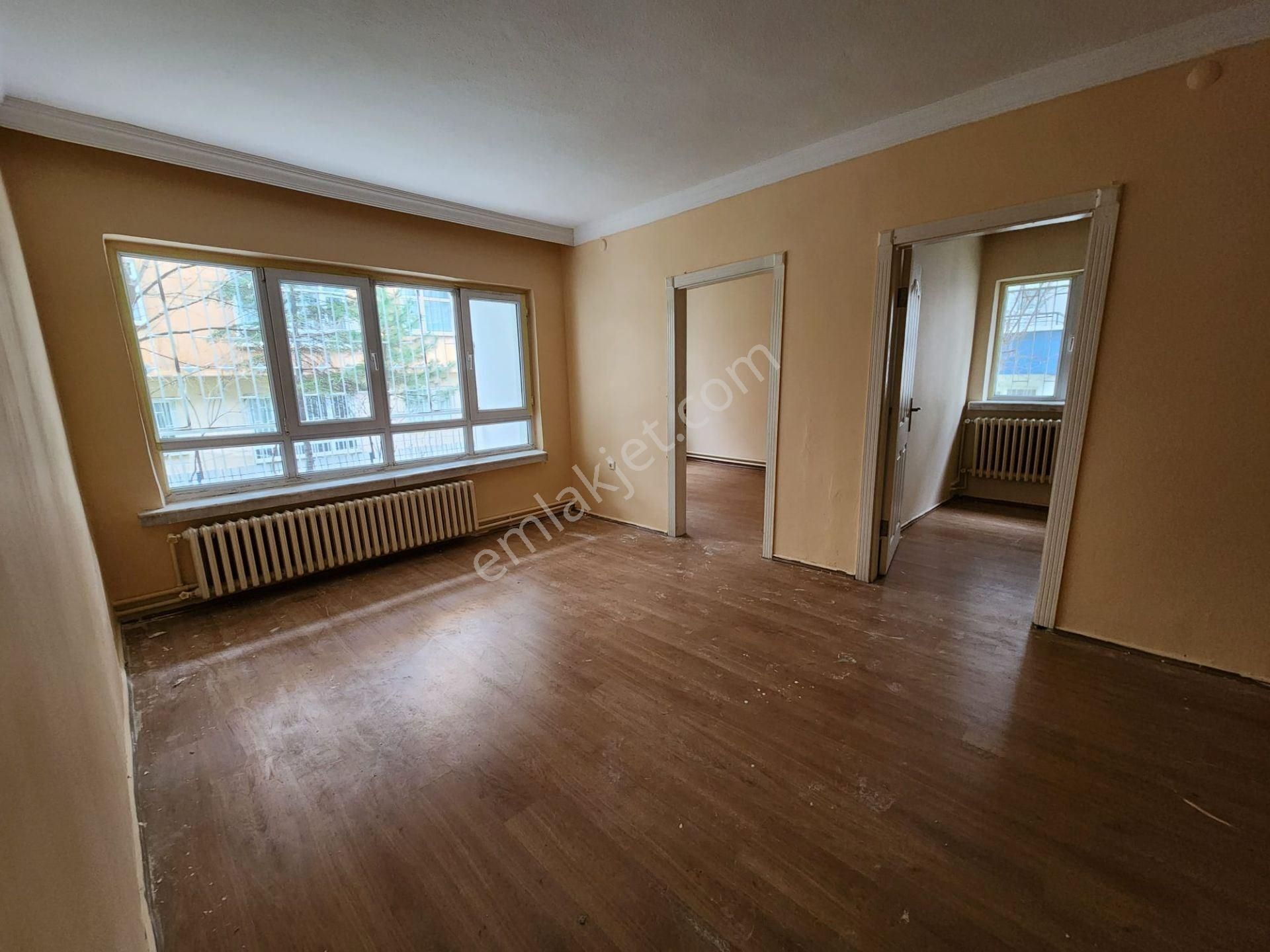 Altındağ Örnek Mah.de Giriş Kat Yeni Boyalı 2+1 Kiralık - Görsel 9