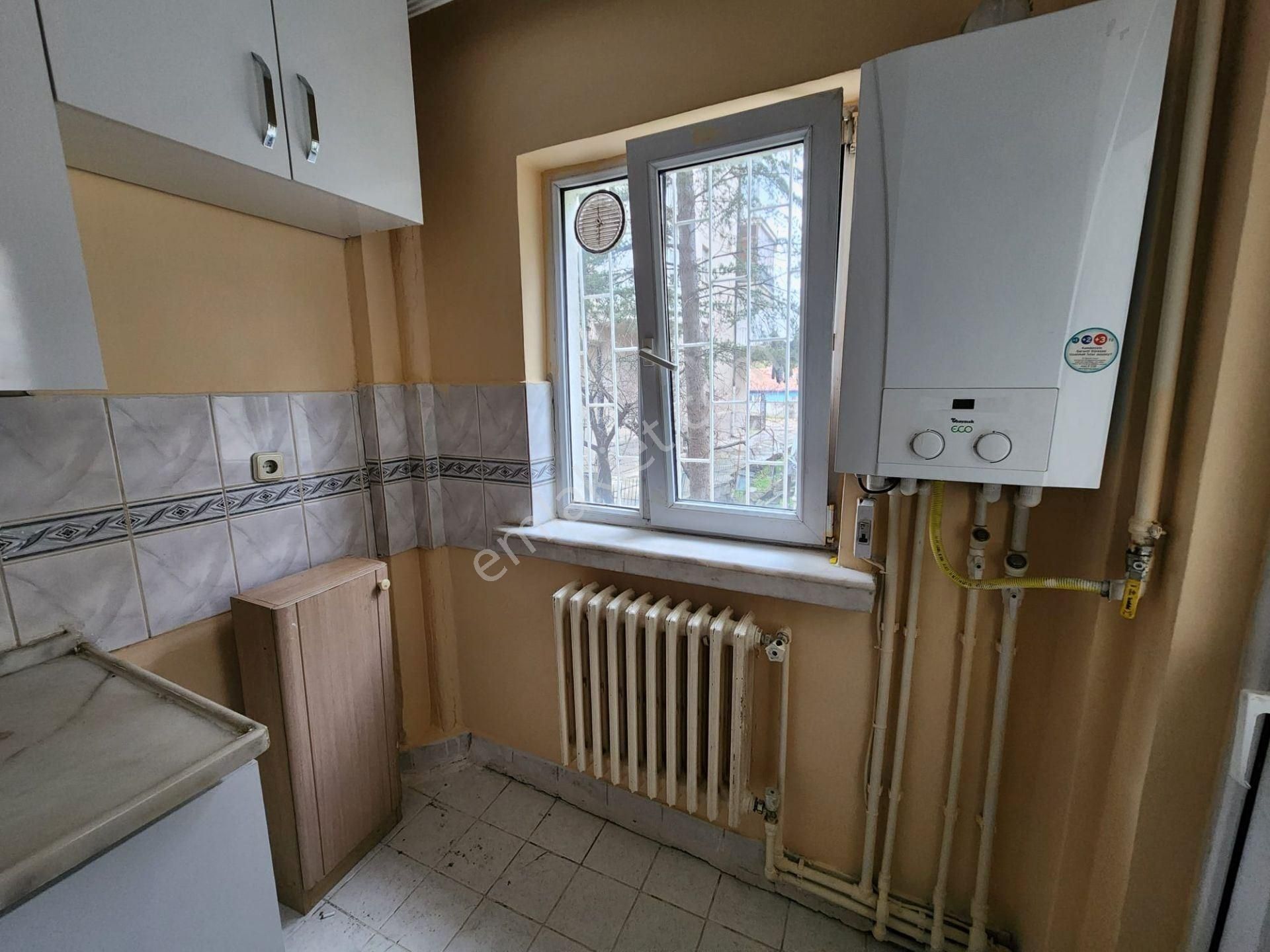 Altındağ Örnek Mah.de Giriş Kat Yeni Boyalı 2+1 Kiralık - Görsel 24