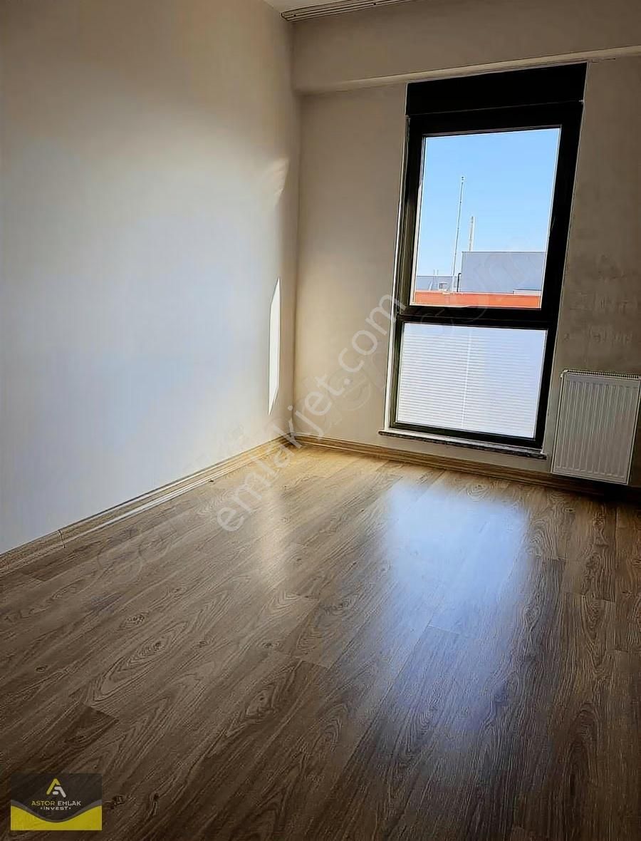 Sur Yapı'da 2+1 106 M2 Ayrı Mutfaklı Kiralık Daire - Görsel 21