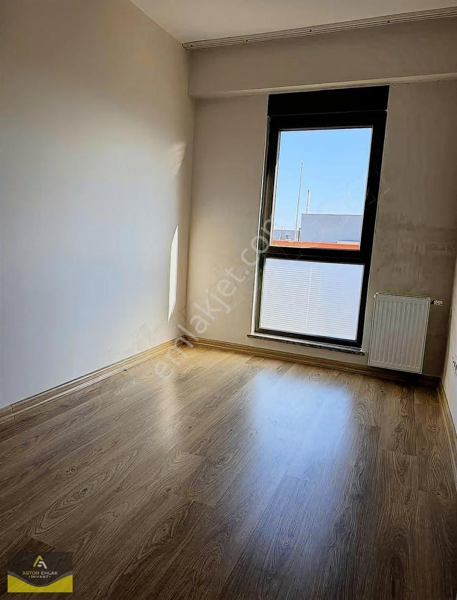 Sur Yapı'da 2+1 106 M2 Ayrı Mutfaklı Kiralık Daire - Görsel 9