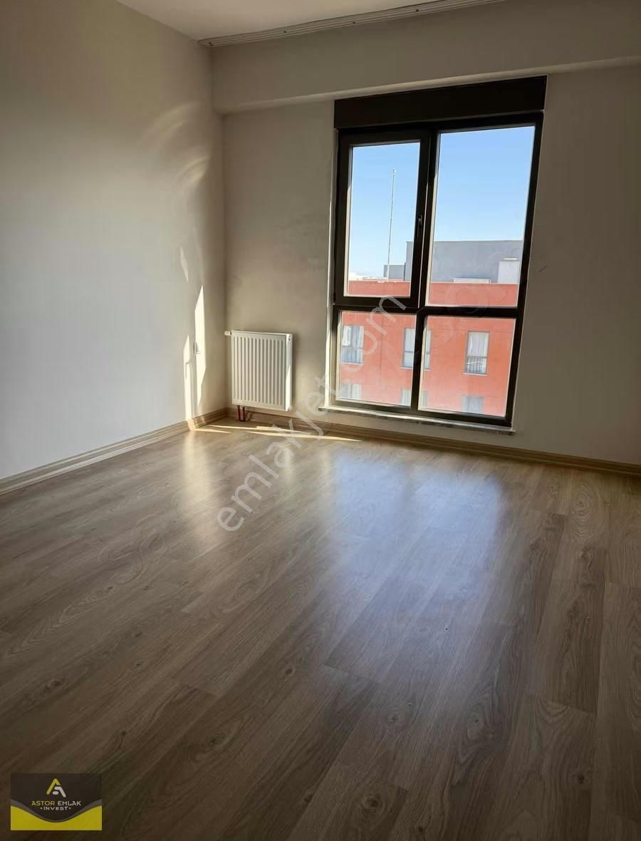 Sur Yapı'da 2+1 106 M2 Ayrı Mutfaklı Kiralık Daire - Görsel 16