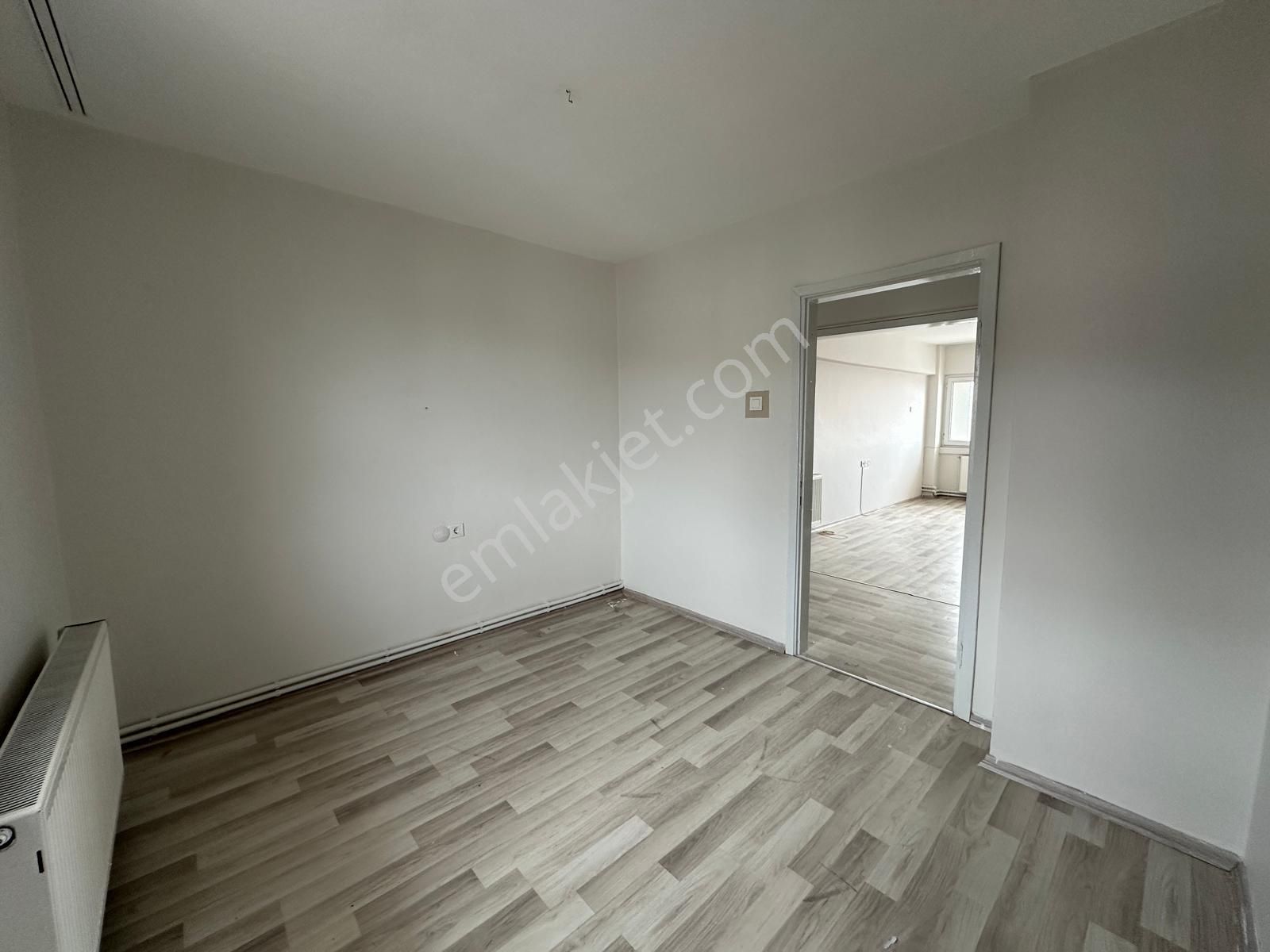 Karşıyaka Merkezi Lokasyon Kiralık Daire - Görsel 10