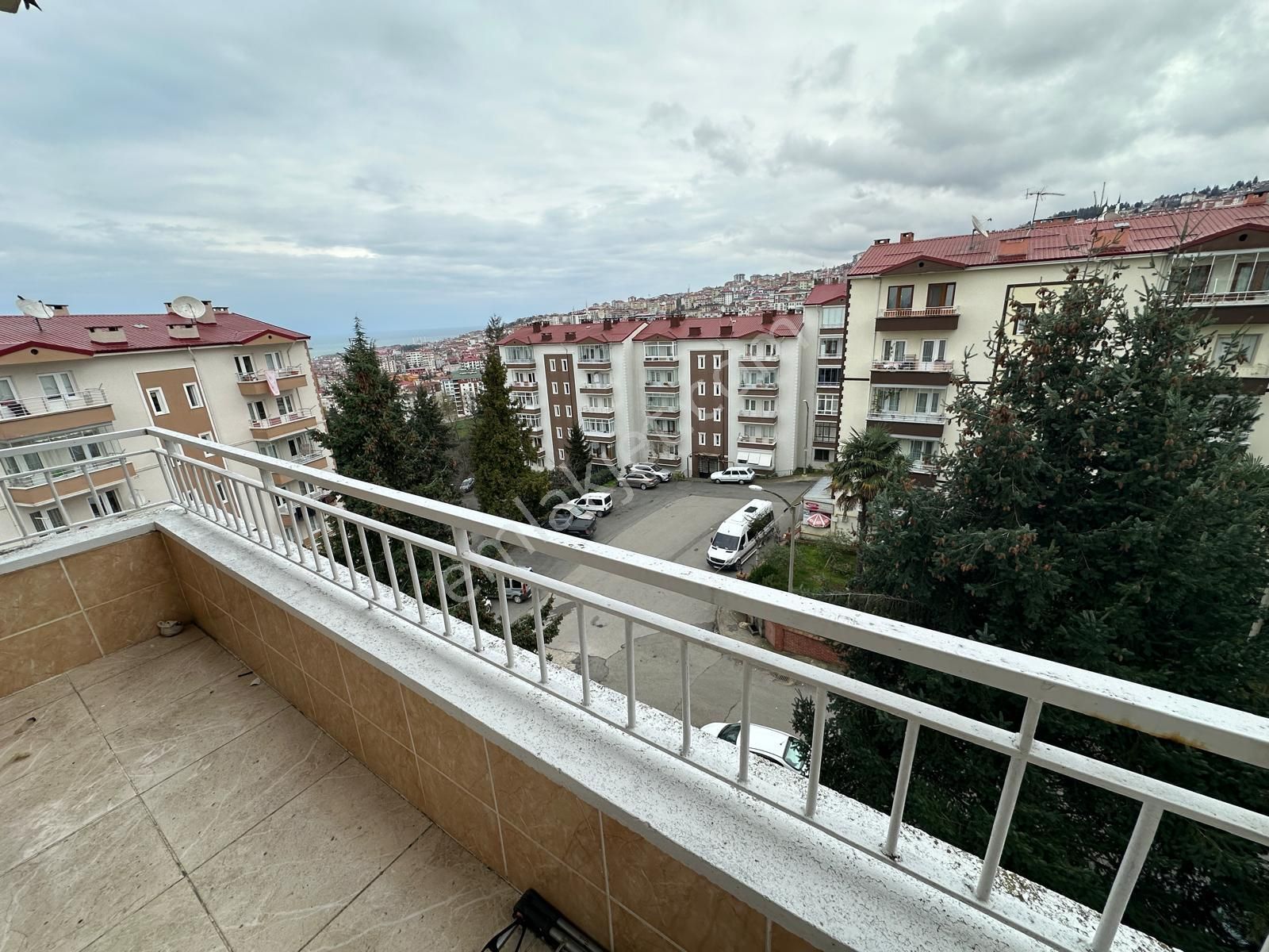 Karşıyaka Merkezi Lokasyon Kiralık Daire - Görsel 21