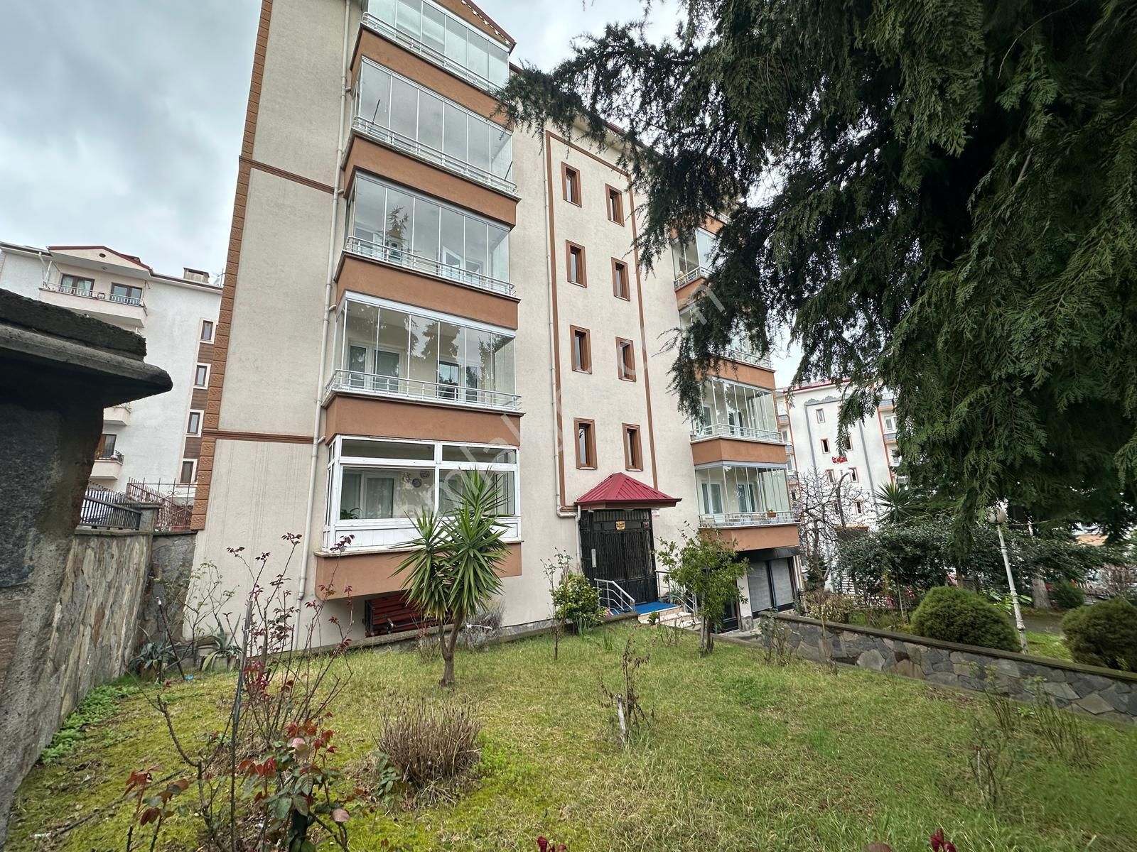 Karşıyaka Merkezi Lokasyon Kiralık Daire - Görsel 3