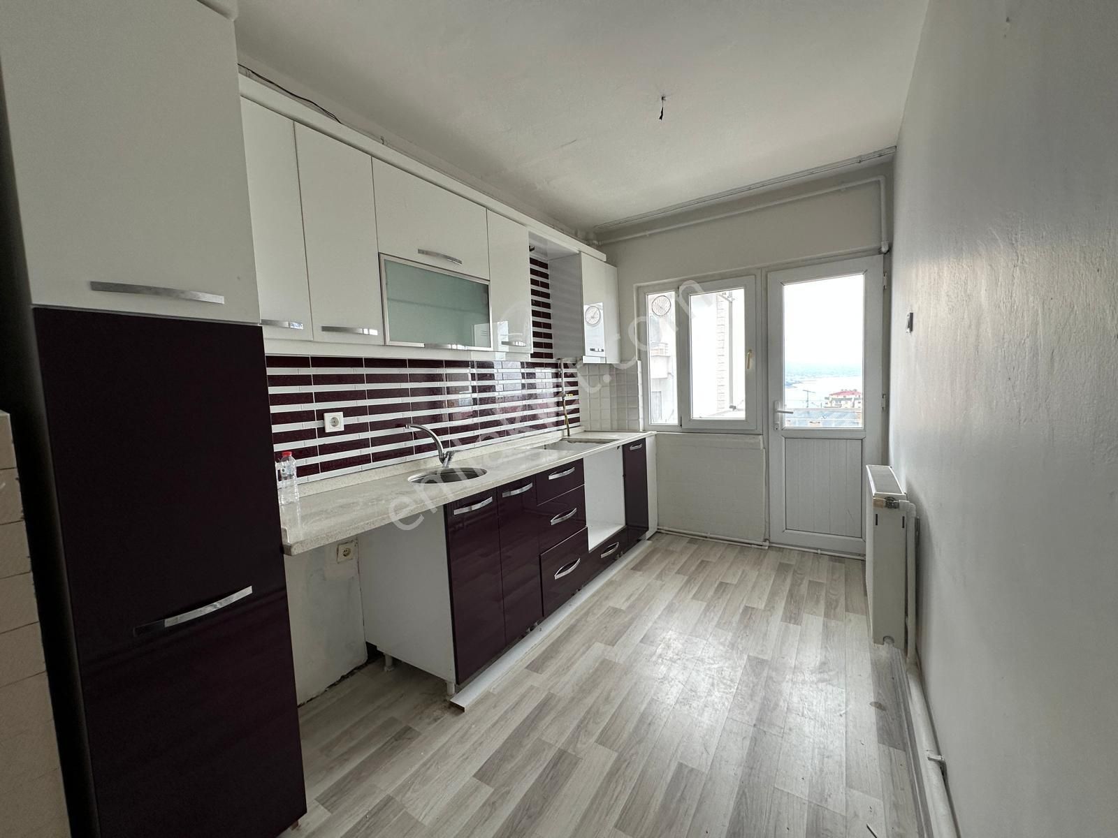 Karşıyaka Merkezi Lokasyon Kiralık Daire - Görsel 17