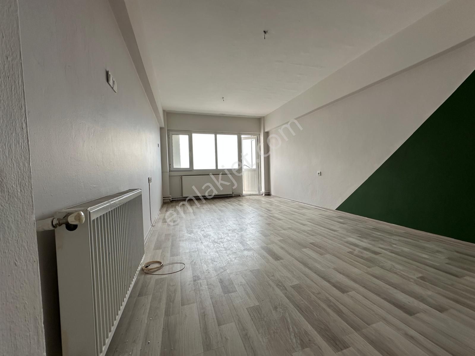 Karşıyaka Merkezi Lokasyon Kiralık Daire - Görsel 8