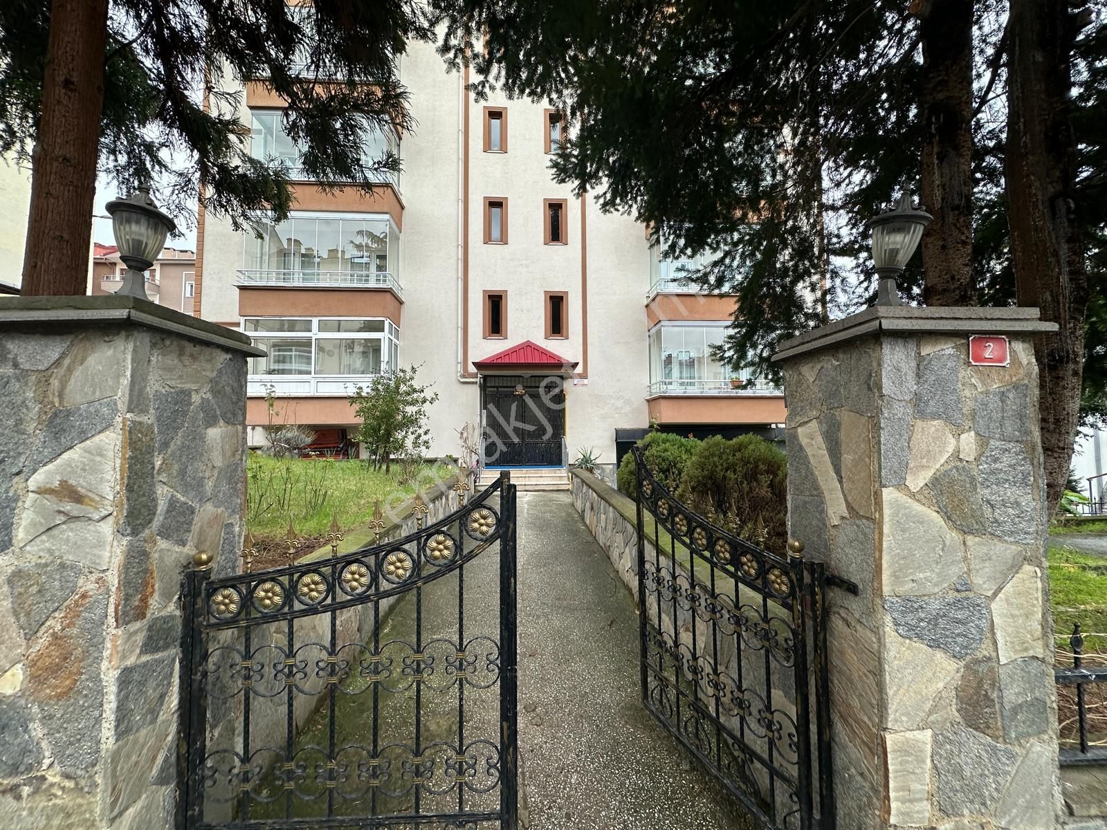 Karşıyaka Merkezi Lokasyon Kiralık Daire - Görsel 4