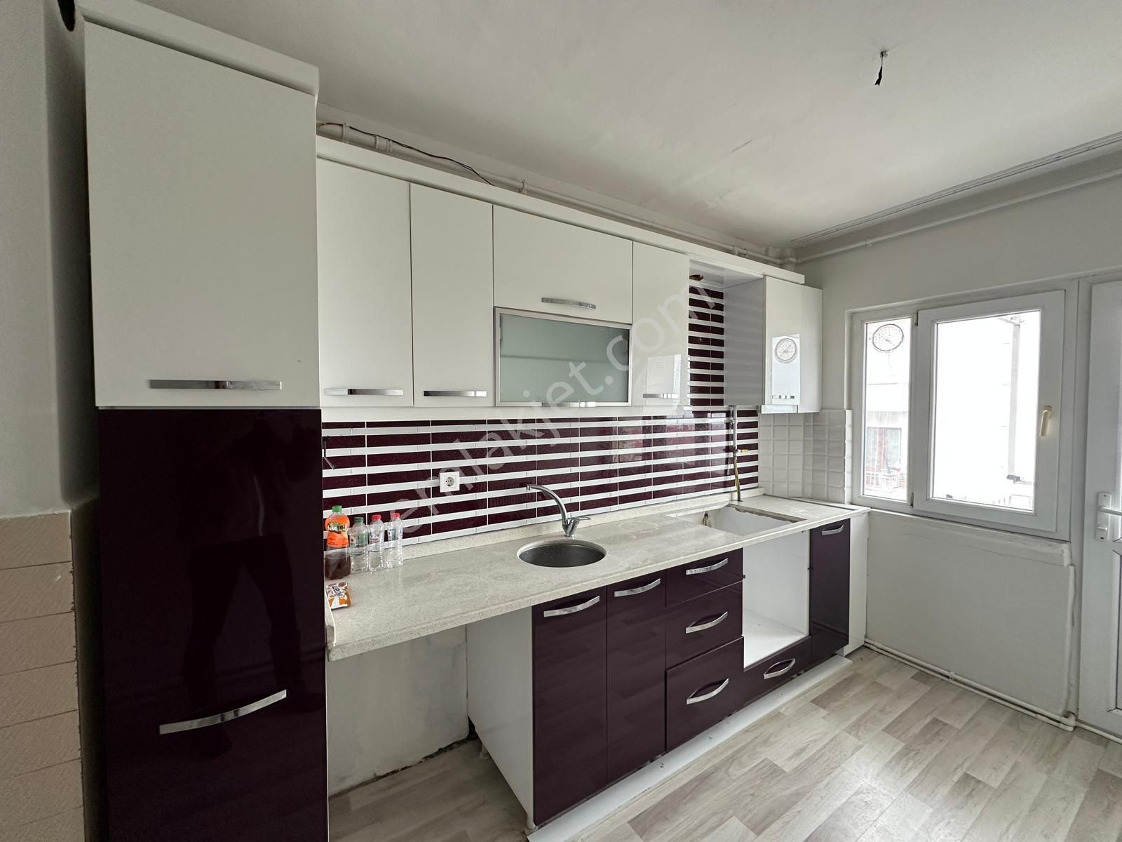 Karşıyaka Merkezi Lokasyon Kiralık Daire - Görsel 18