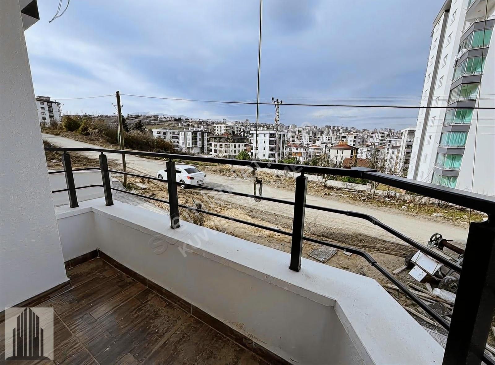 Kuvvet'ten Atakent'de Salon Mutfak Ayrı Lüks 2+1 - Görsel 9