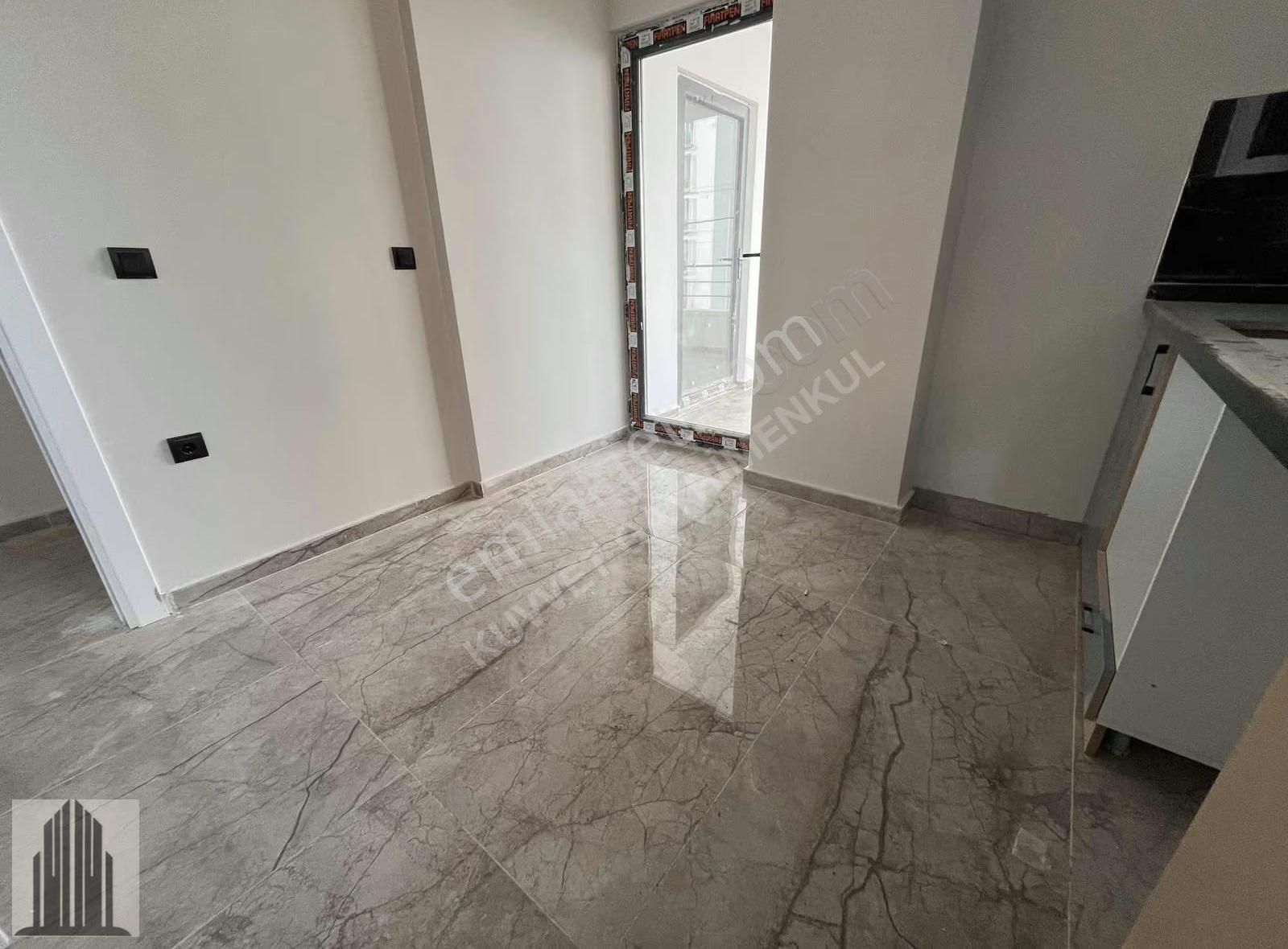 Kuvvet'ten Atakent'de Salon Mutfak Ayrı Lüks 2+1 - Görsel 11