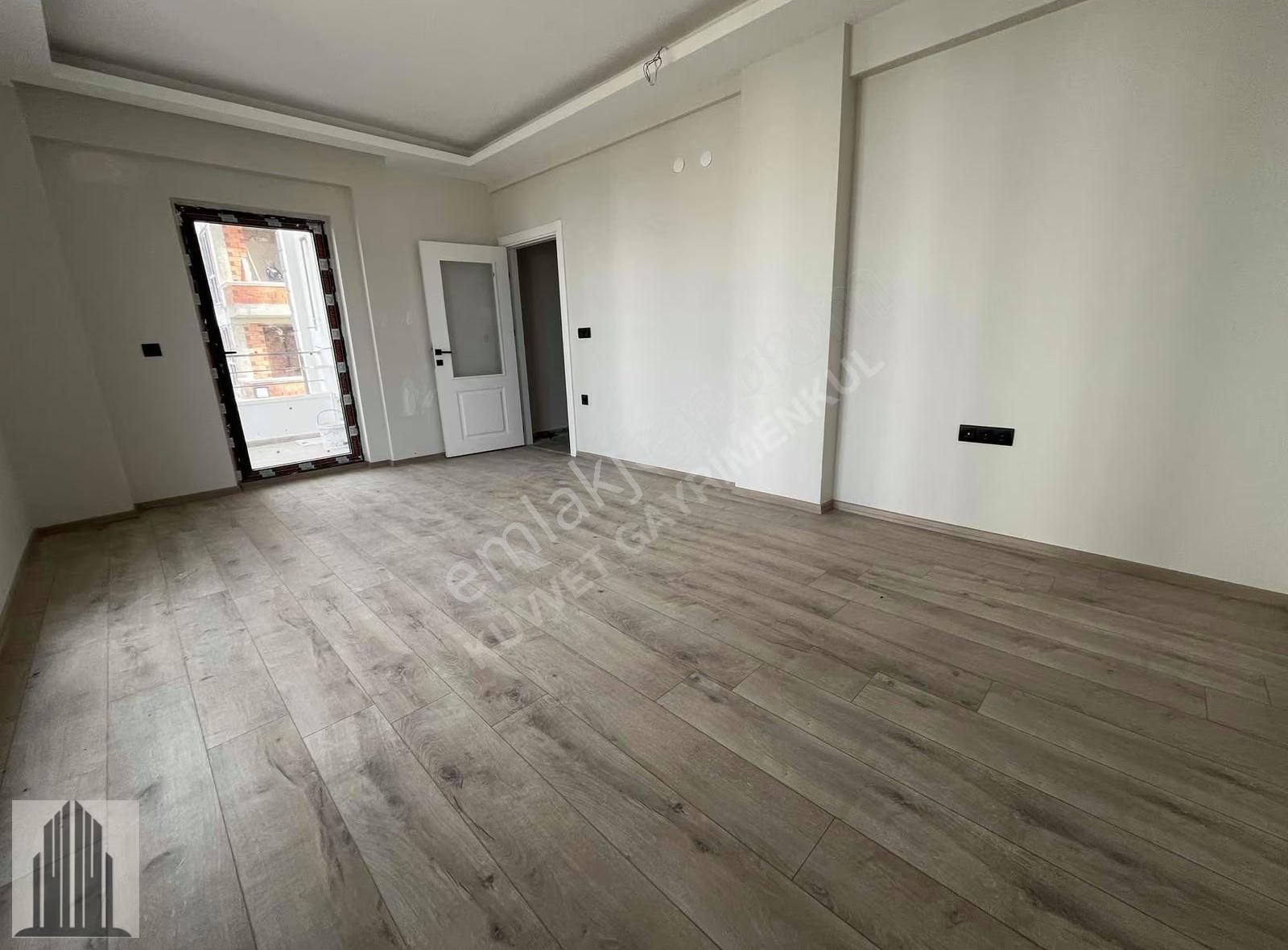 Kuvvet'ten Atakent'de Salon Mutfak Ayrı Lüks 2+1 - Görsel 17