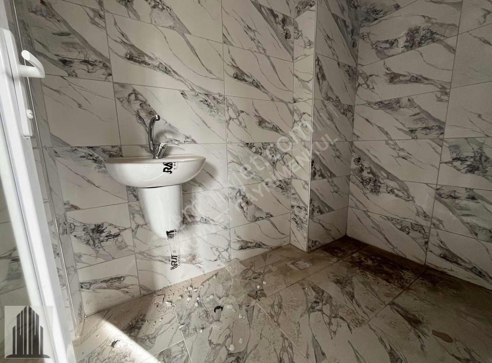 Kuvvet'ten Atakent'de Salon Mutfak Ayrı Lüks 2+1 - Görsel 7