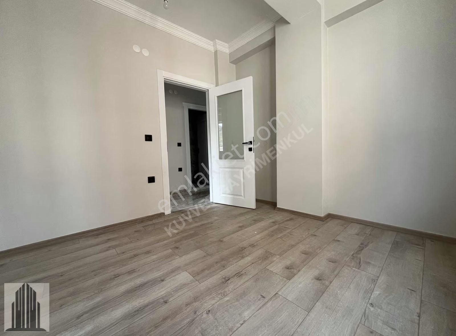 Kuvvet'ten Atakent'de Salon Mutfak Ayrı Lüks 2+1 - Görsel 6