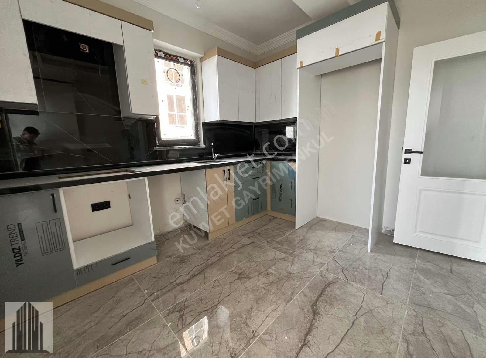 Kuvvet'ten Atakent'de Salon Mutfak Ayrı Lüks 2+1 - Görsel 2