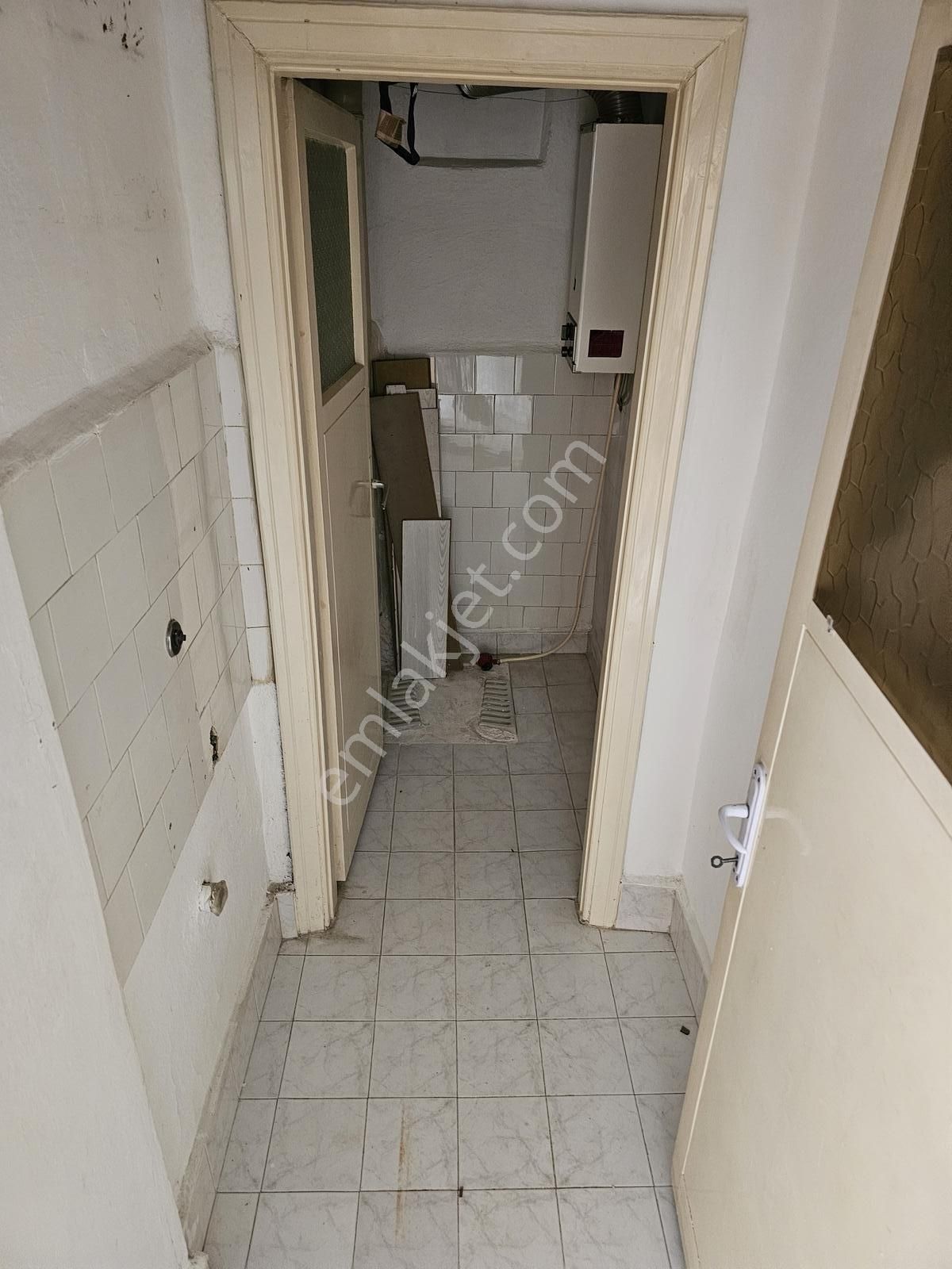 Vişnelik' Te Kiralık 2+1 Fırsat Daire - Görsel 19