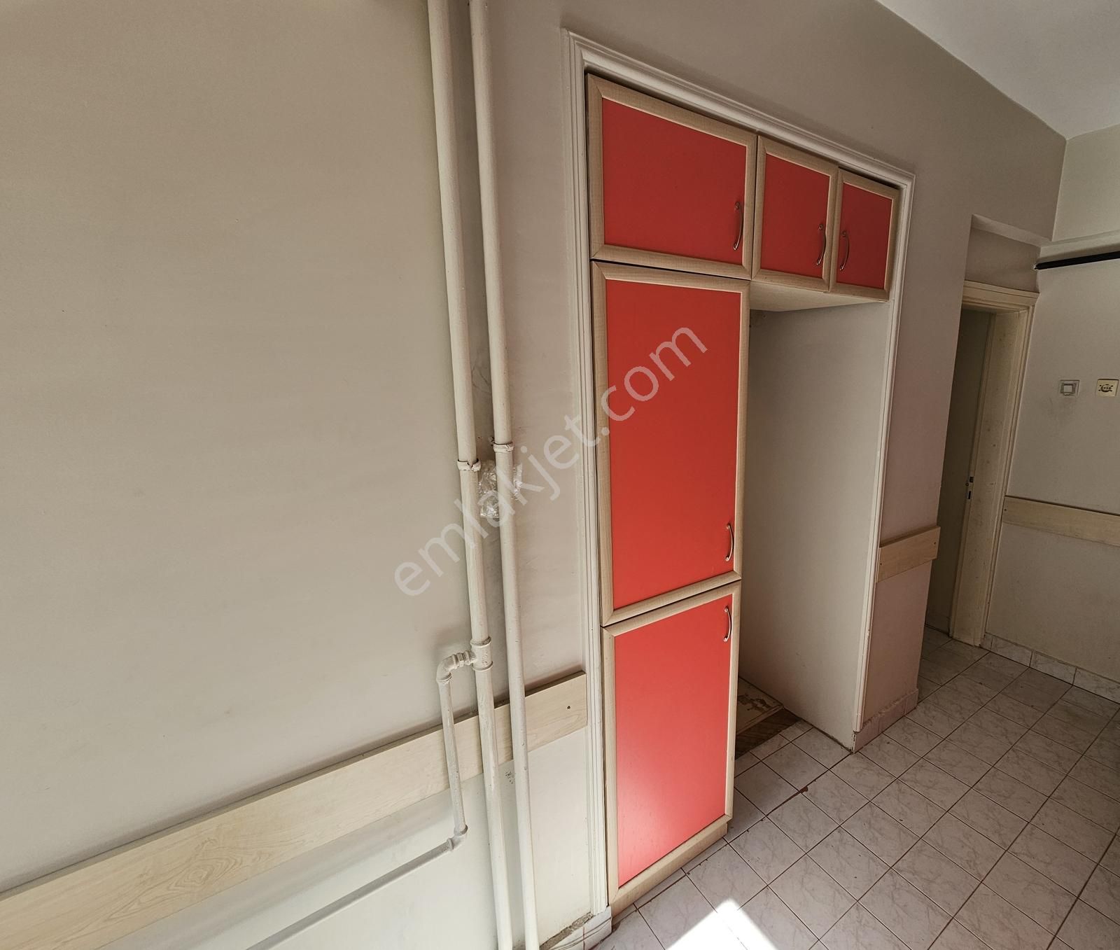 Vişnelik' Te Kiralık 2+1 Fırsat Daire - Görsel 11