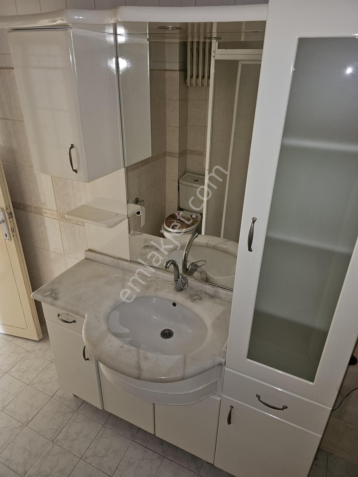 Vişnelik' Te Kiralık 2+1 Fırsat Daire - Görsel 16