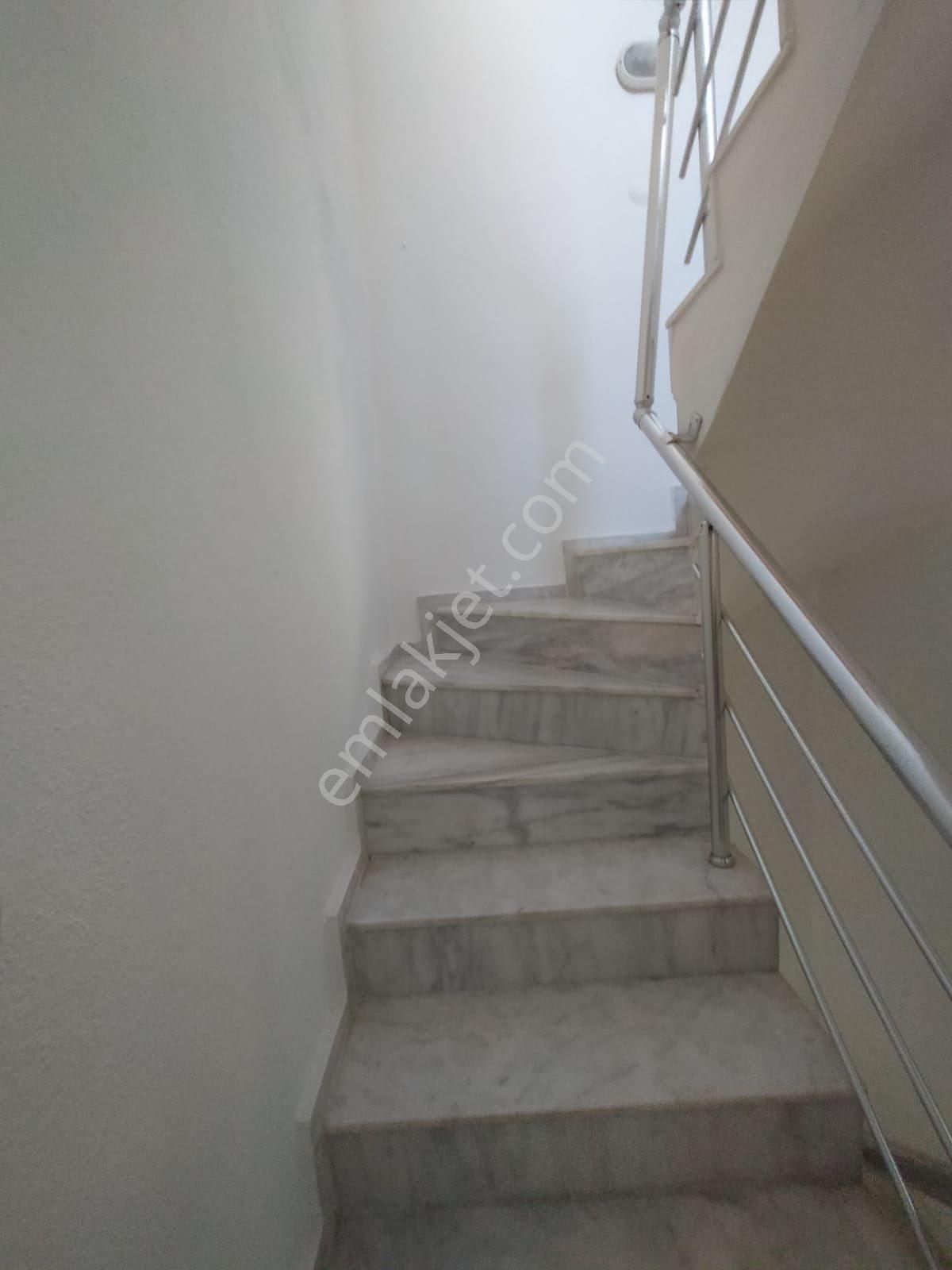 Davutlar Termal Bölgesinde Doğa Manzaralı Lüks 3+1 Villa - Görsel 11