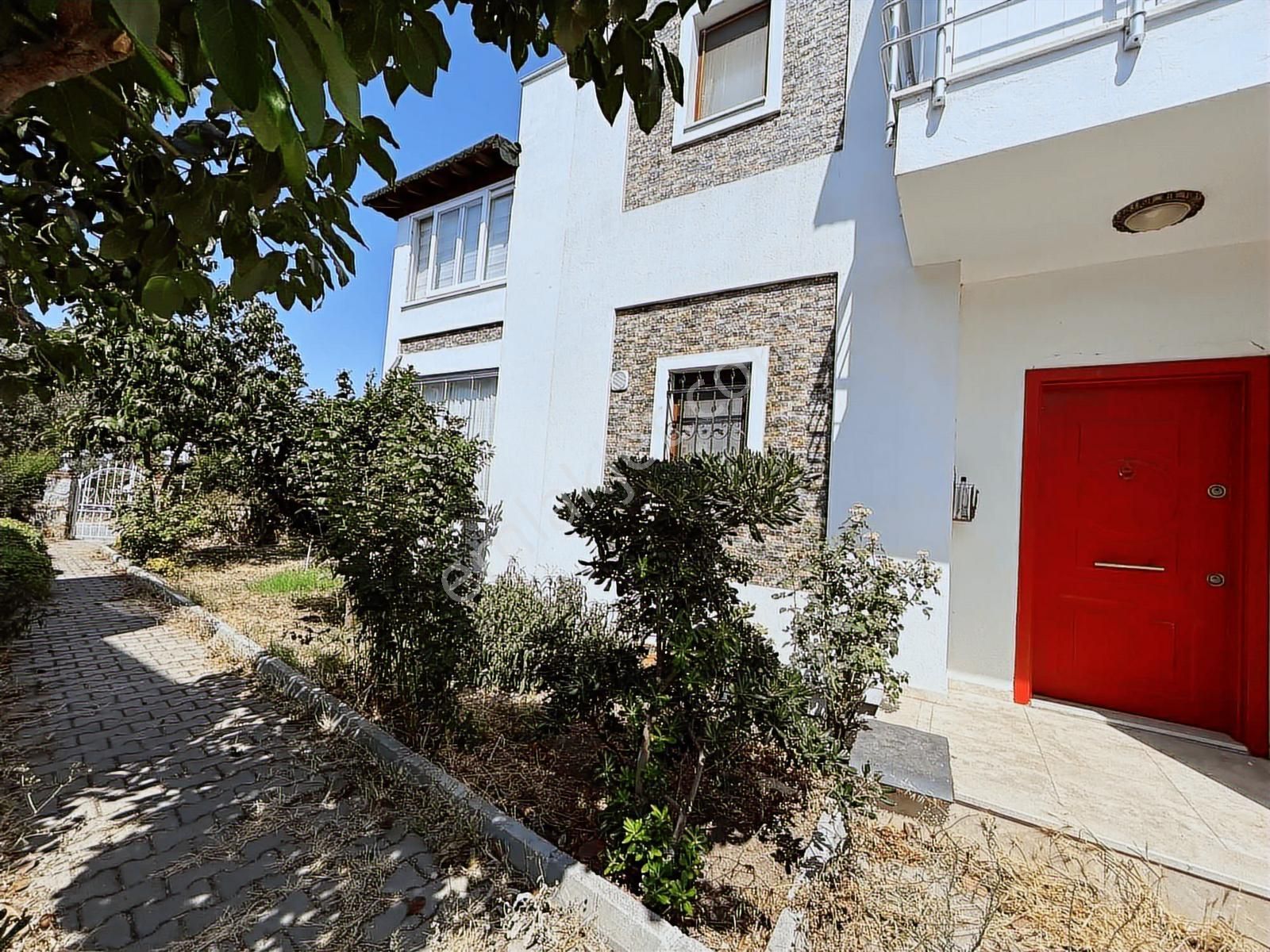 Turgutreis Merkezi Lokasyonda, Site İçinde Bahçe Katı 2+1 Daire - Görsel 5