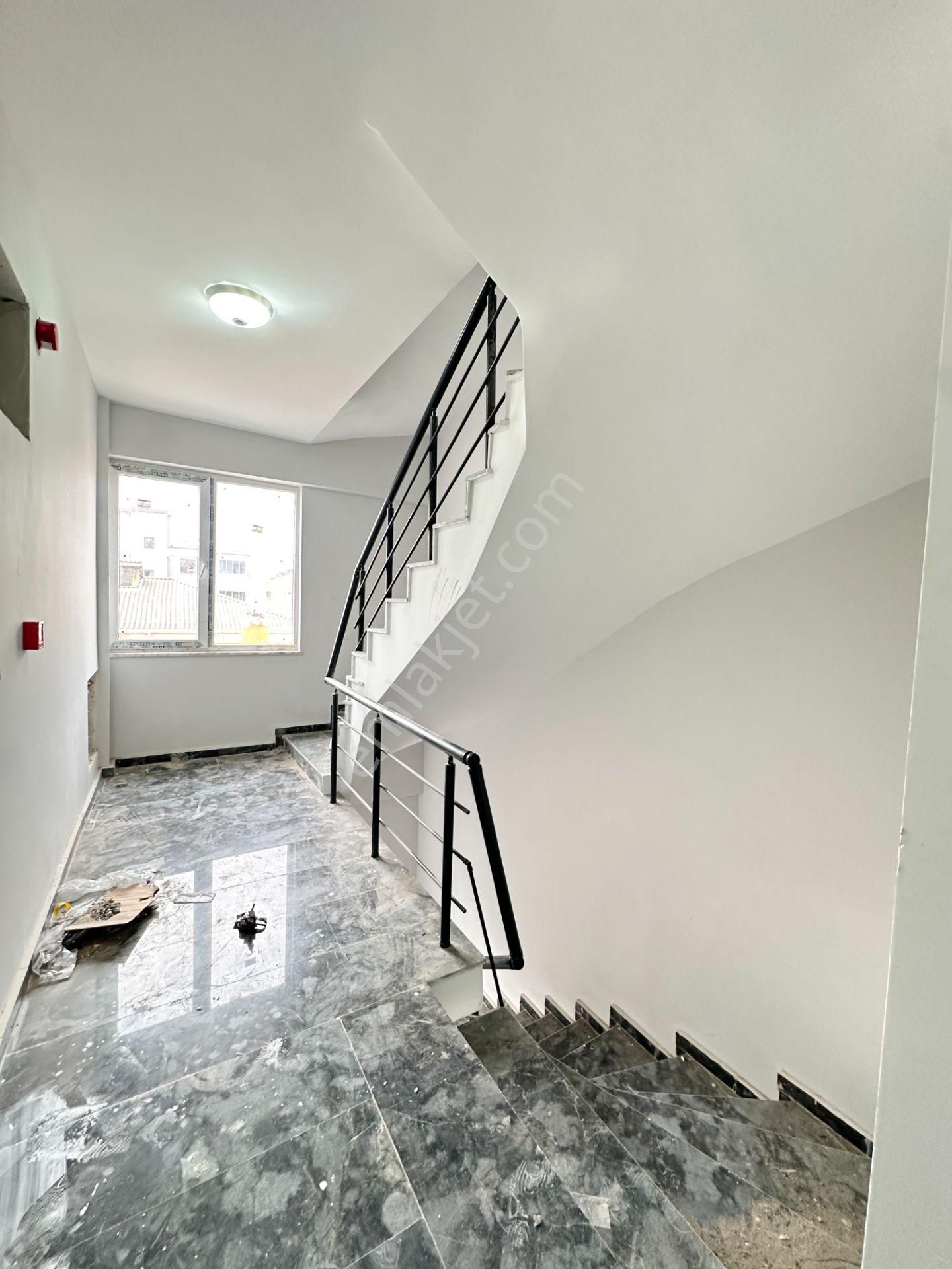 Yüksek Kredili Sıfır Kombisi Takılı İskanlı 1+1 - Görsel 7