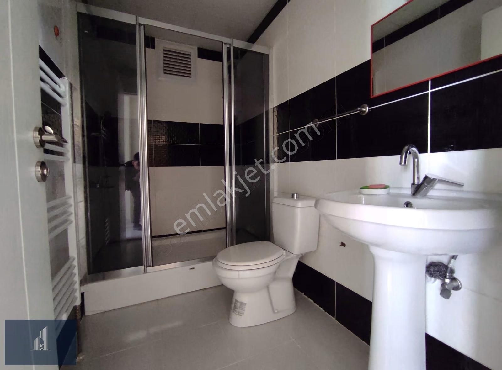 Kadir Dikici'den Selçuk Mahallesinde Satılık Geniş 3+1 Daire - Görsel 8