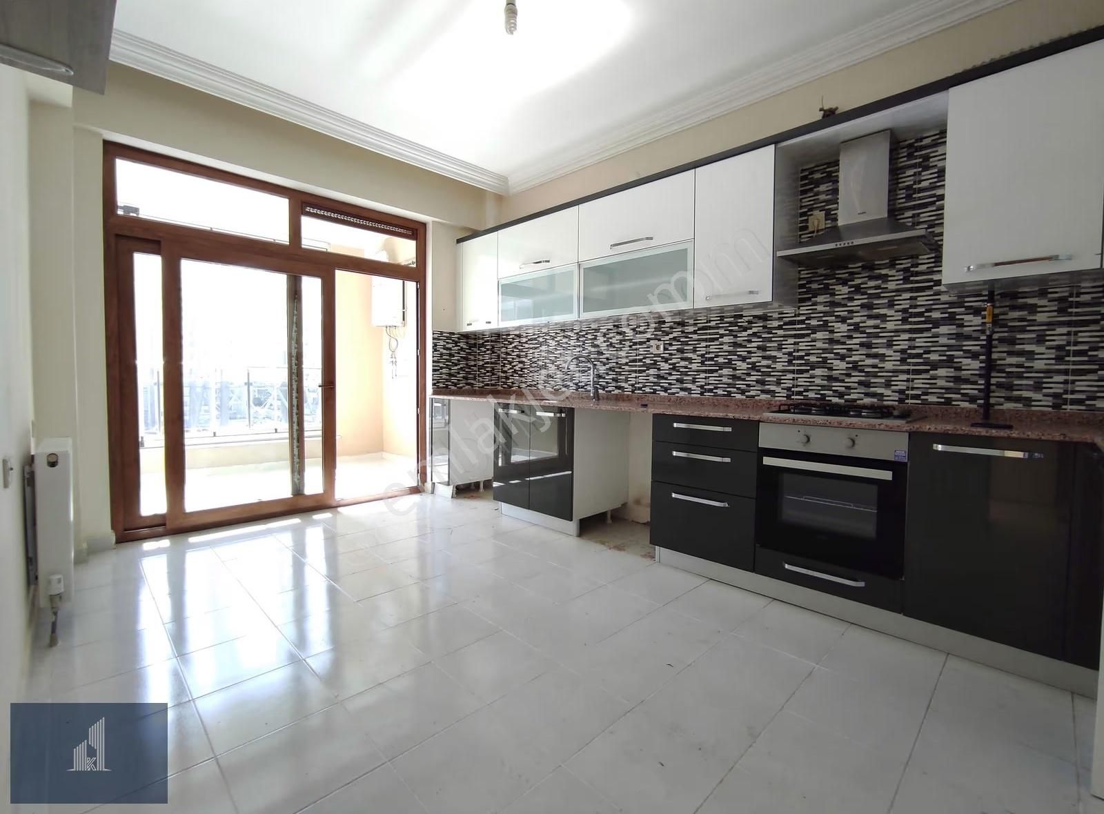 Kadir Dikici'den Selçuk Mahallesinde Satılık Geniş 3+1 Daire - Görsel 10