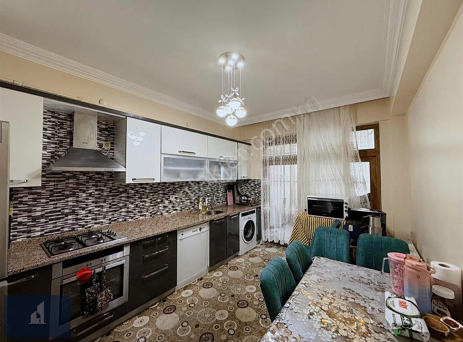 Kadir Dikici'den Selçuk Mahallesinde Satılık Geniş 3+1 Daire - Görsel 7