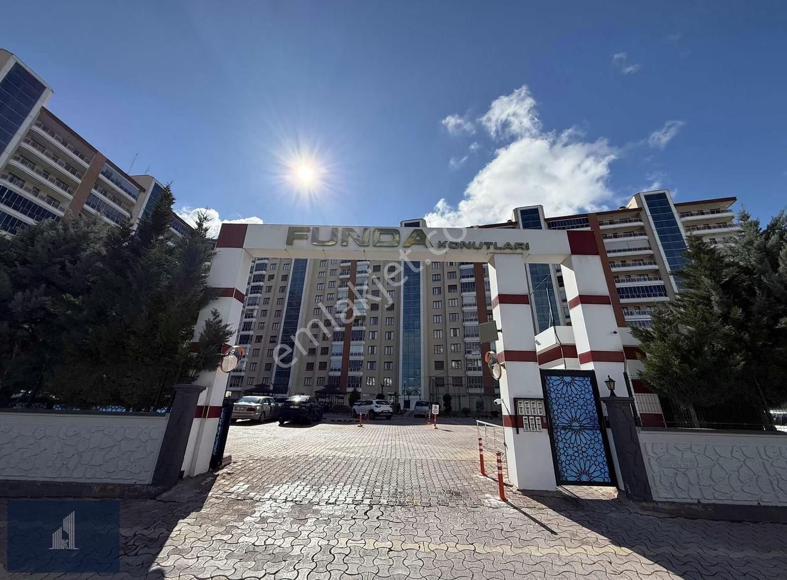 Kadir Dikici'den Selçuk Mahallesinde Satılık Geniş 3+1 Daire - Görsel 11