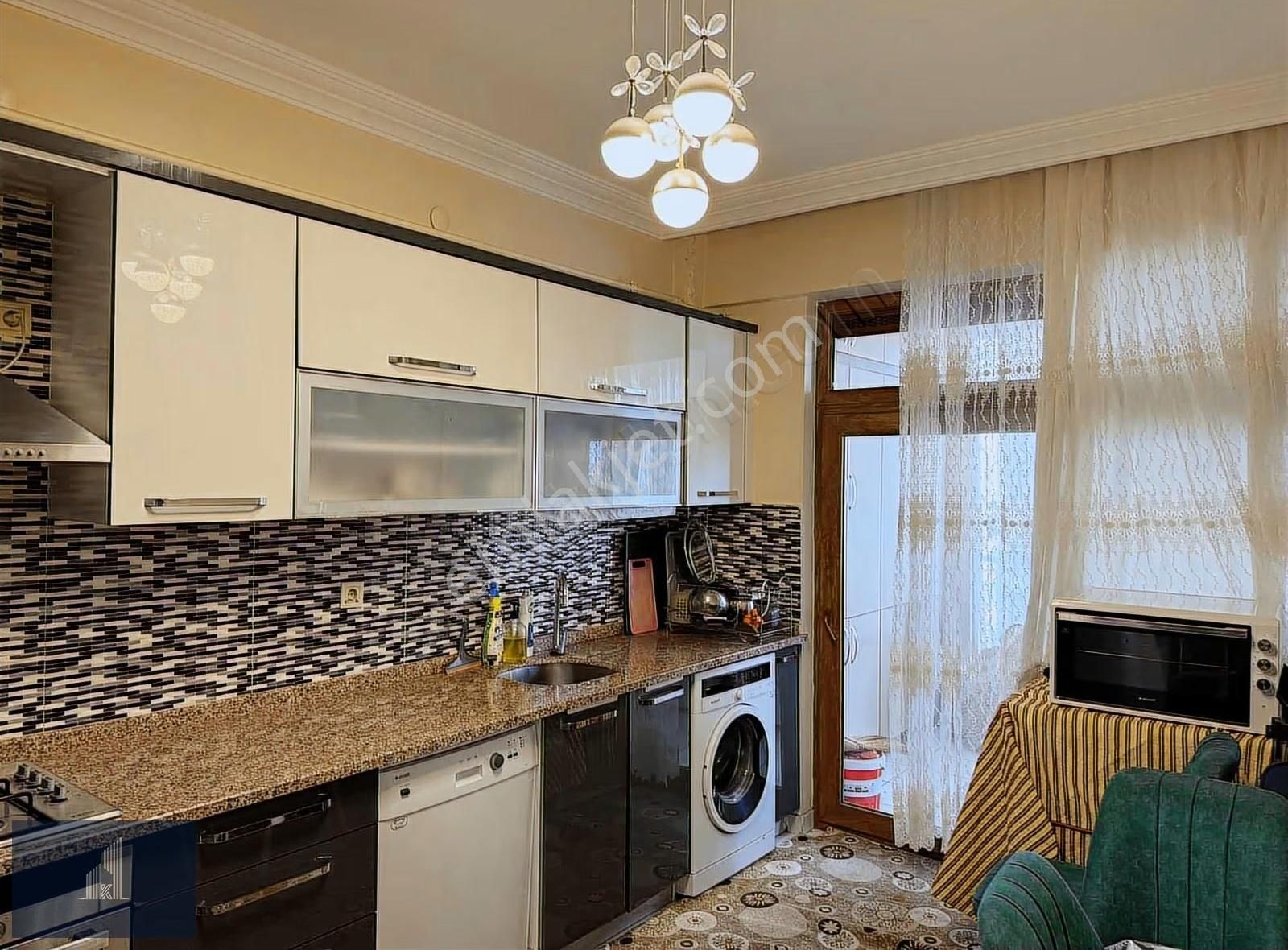 Kadir Dikici'den Selçuk Mahallesinde Satılık Geniş 3+1 Daire - Görsel 2